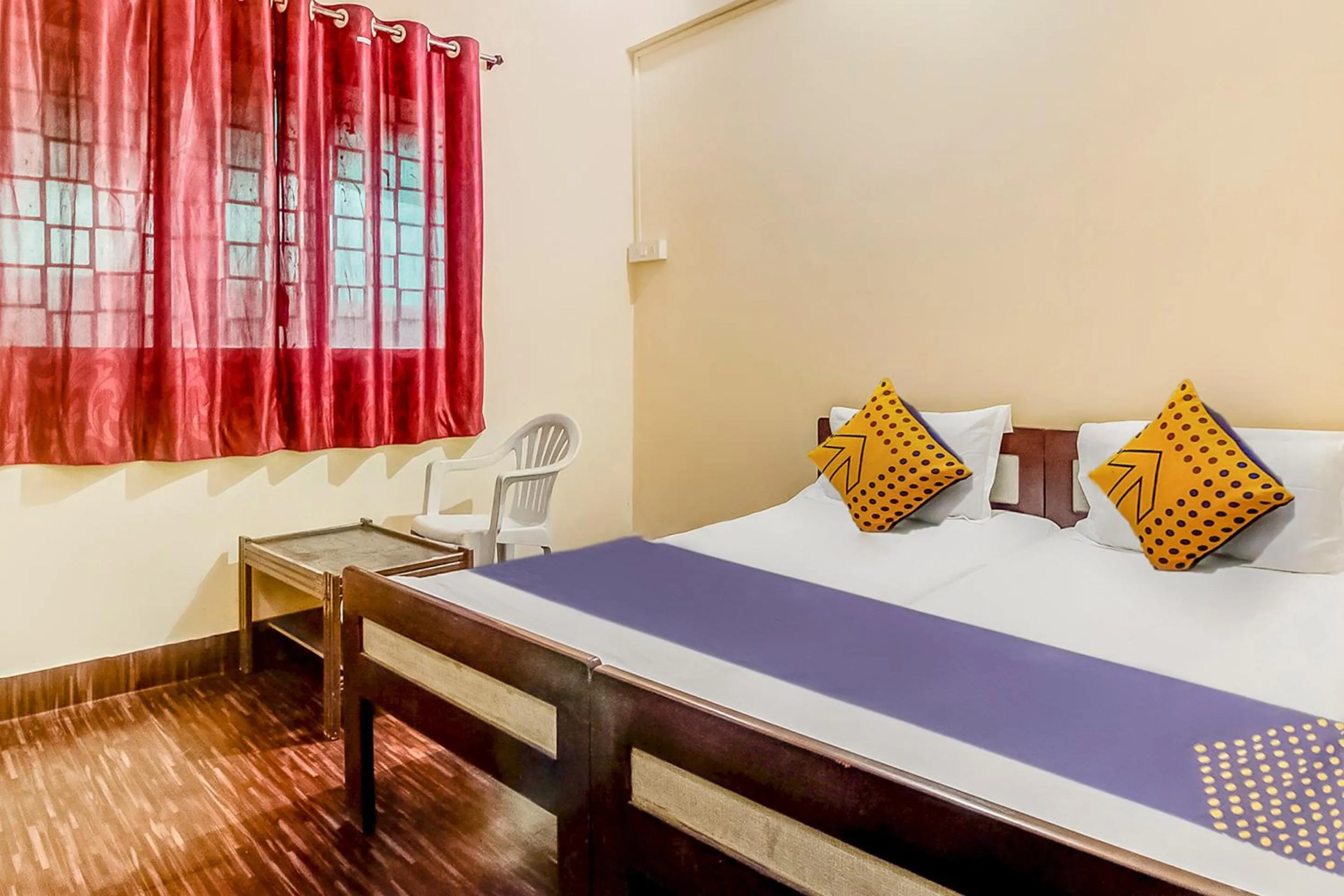 Bedroom, Bed in Hotel O New Ushakal Lodging & Boarding