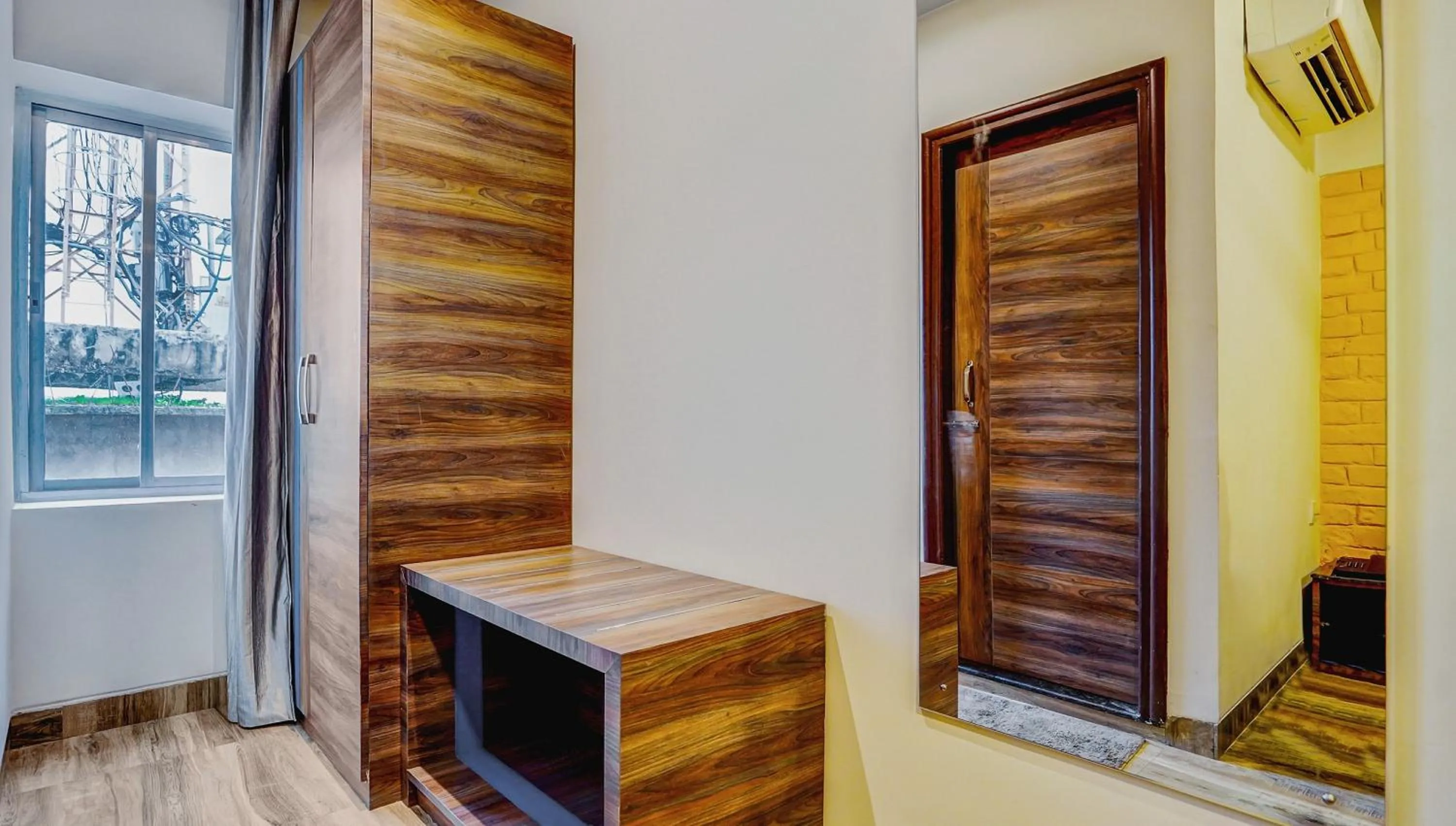 Bedroom in Super Collection O Kalinga Bapuji Nagar