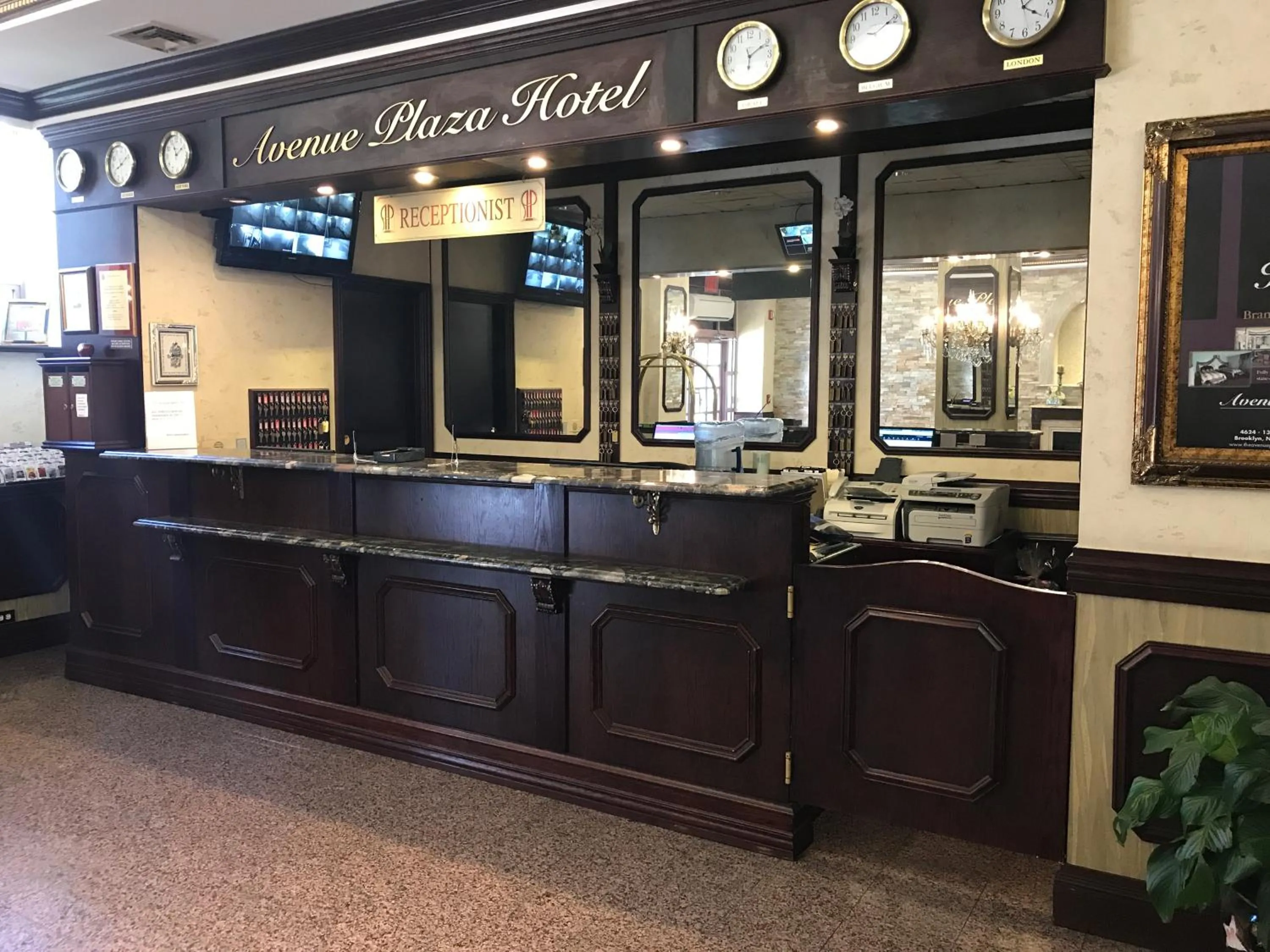 Lobby or reception in The Avenue Plaza