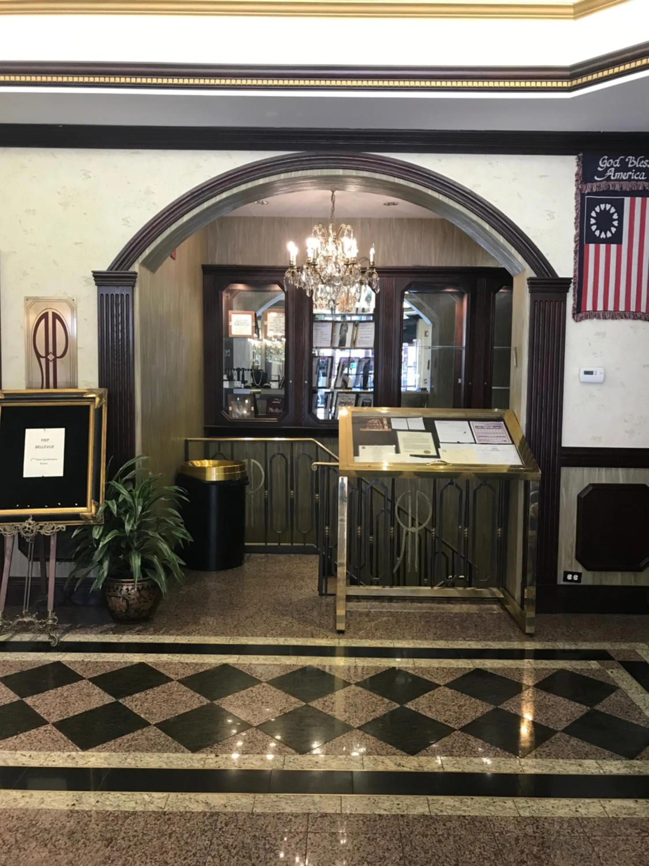 Lobby or reception in The Avenue Plaza
