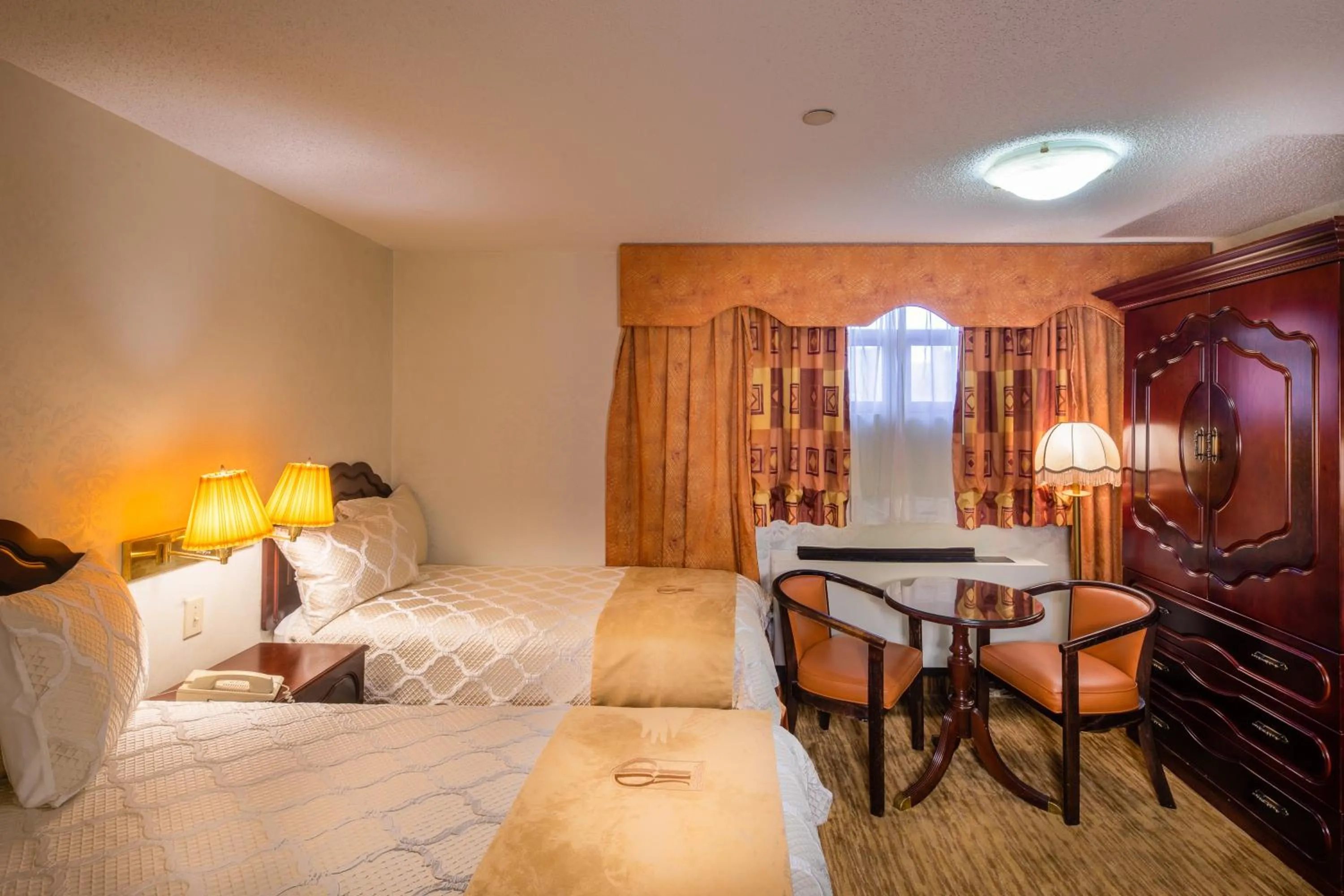 Bedroom, Bed in The Avenue Plaza