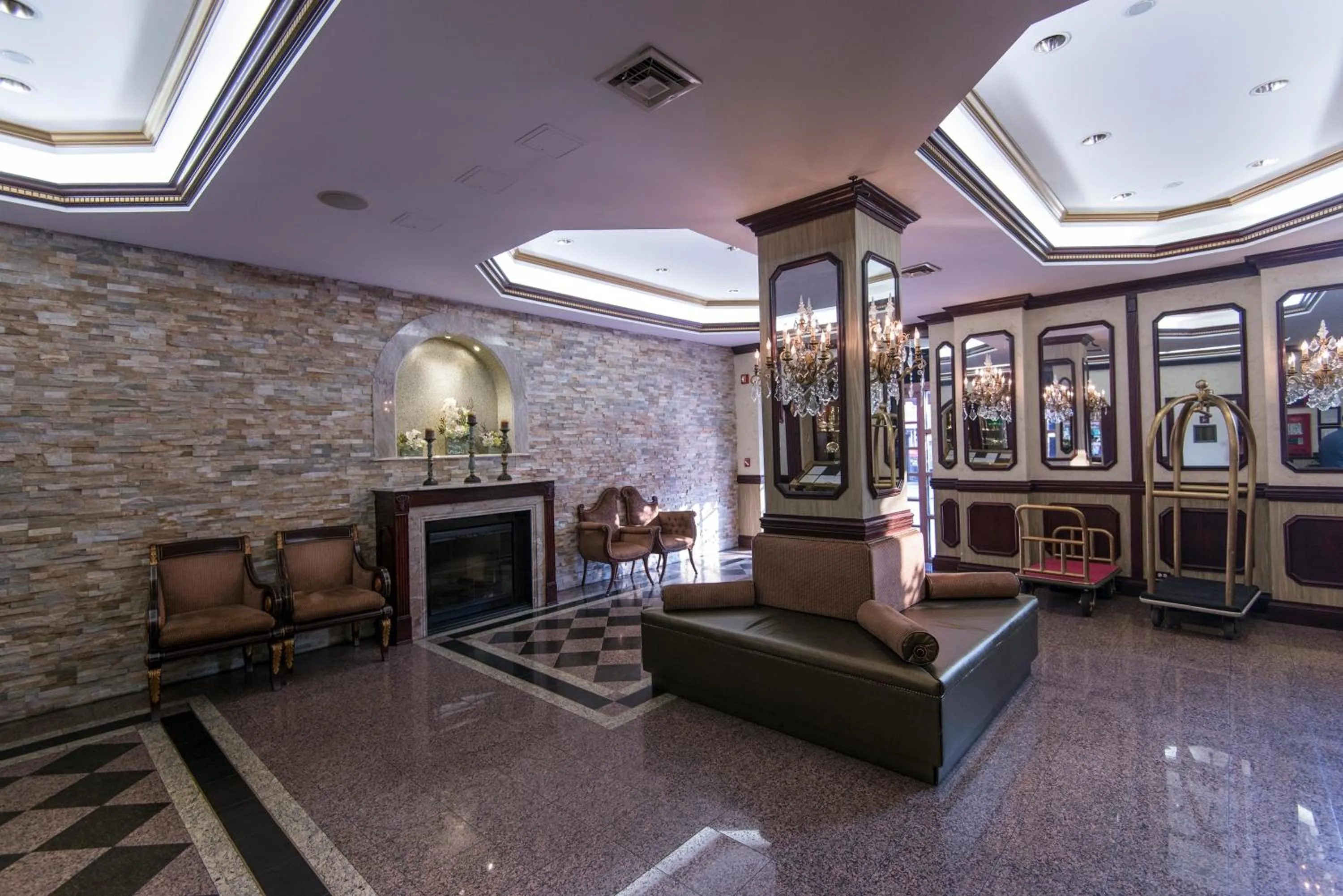 Lobby or reception in The Avenue Plaza