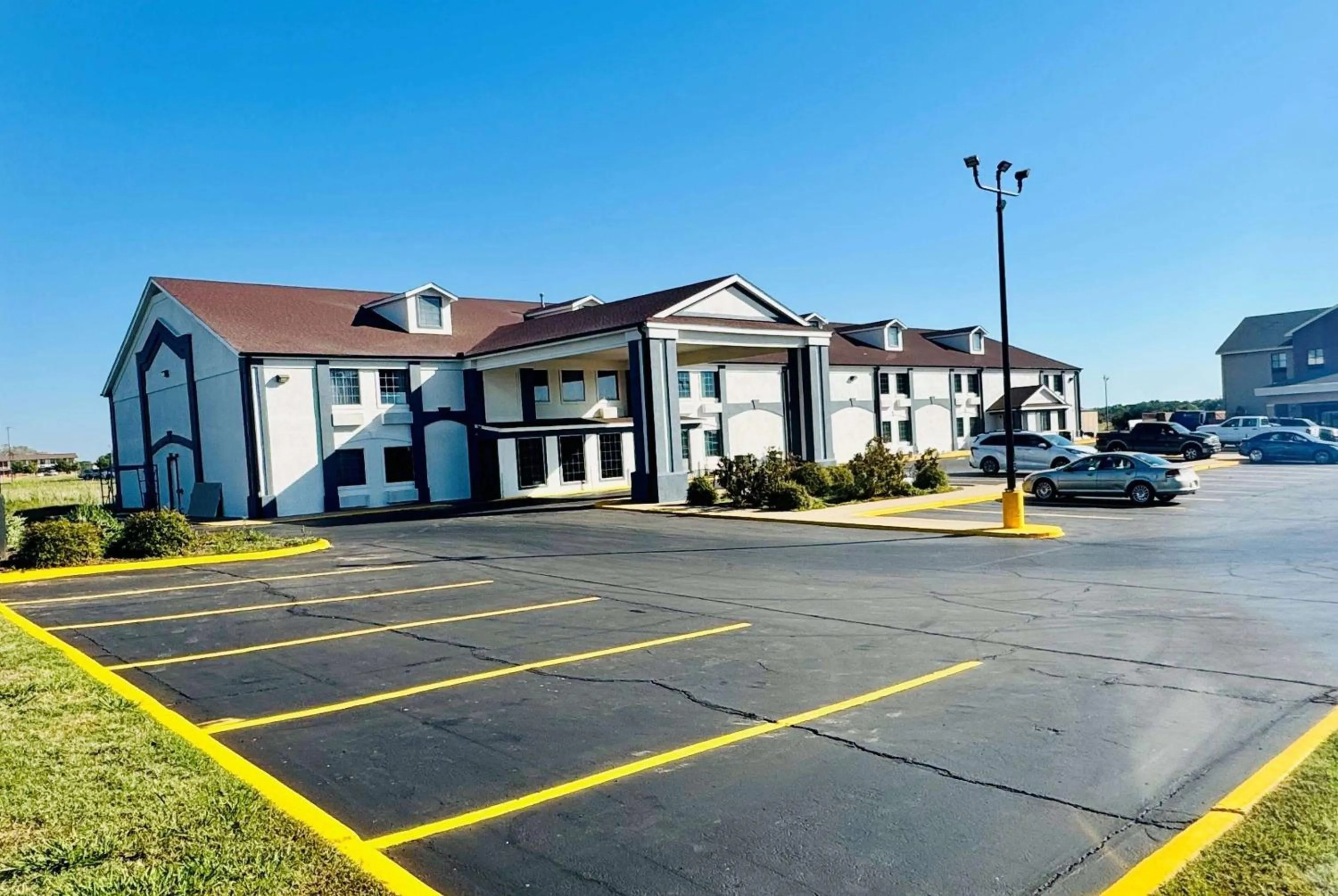Property building in Days Inn by Wyndham Shawnee