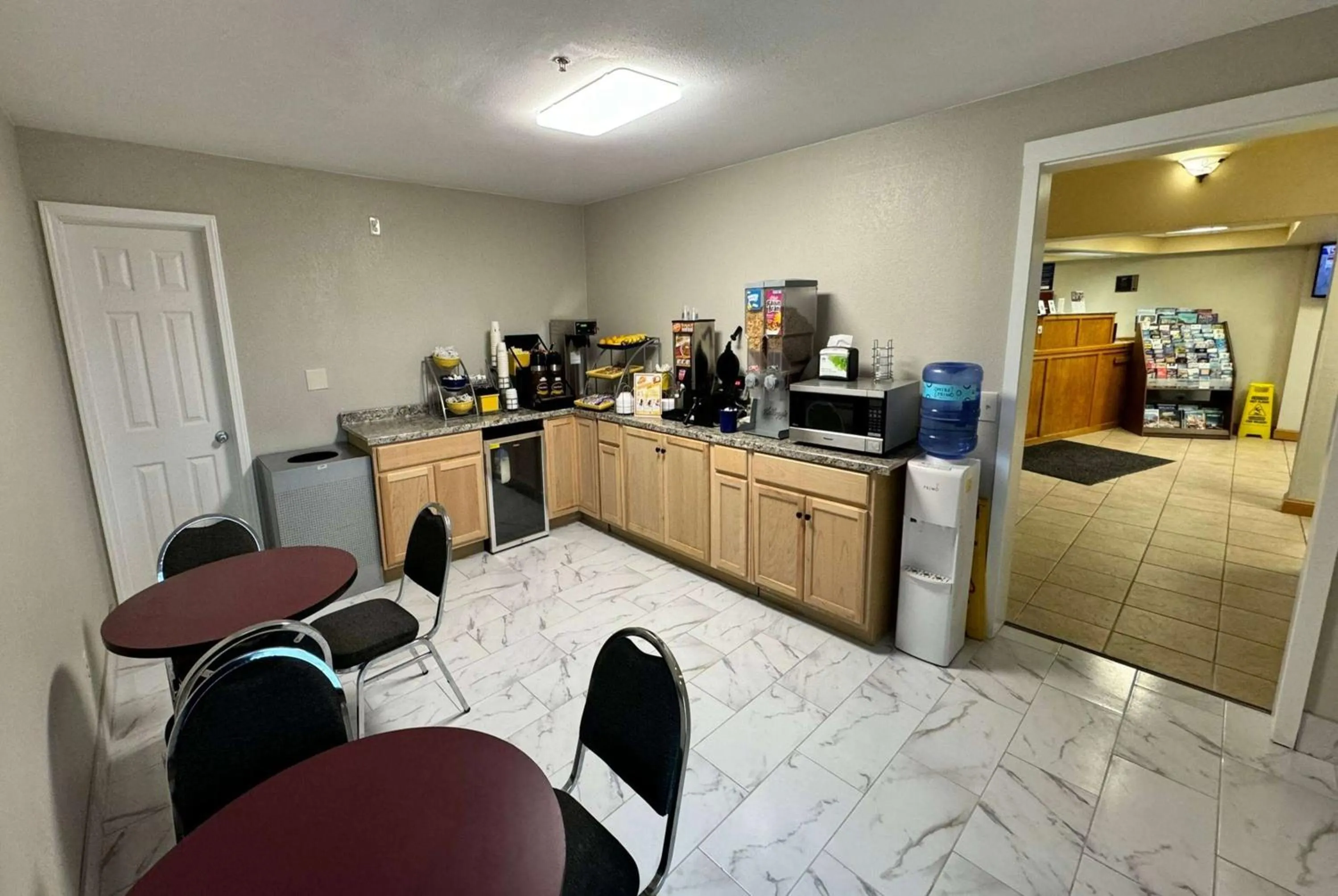 Property building in Days Inn by Wyndham Shawnee