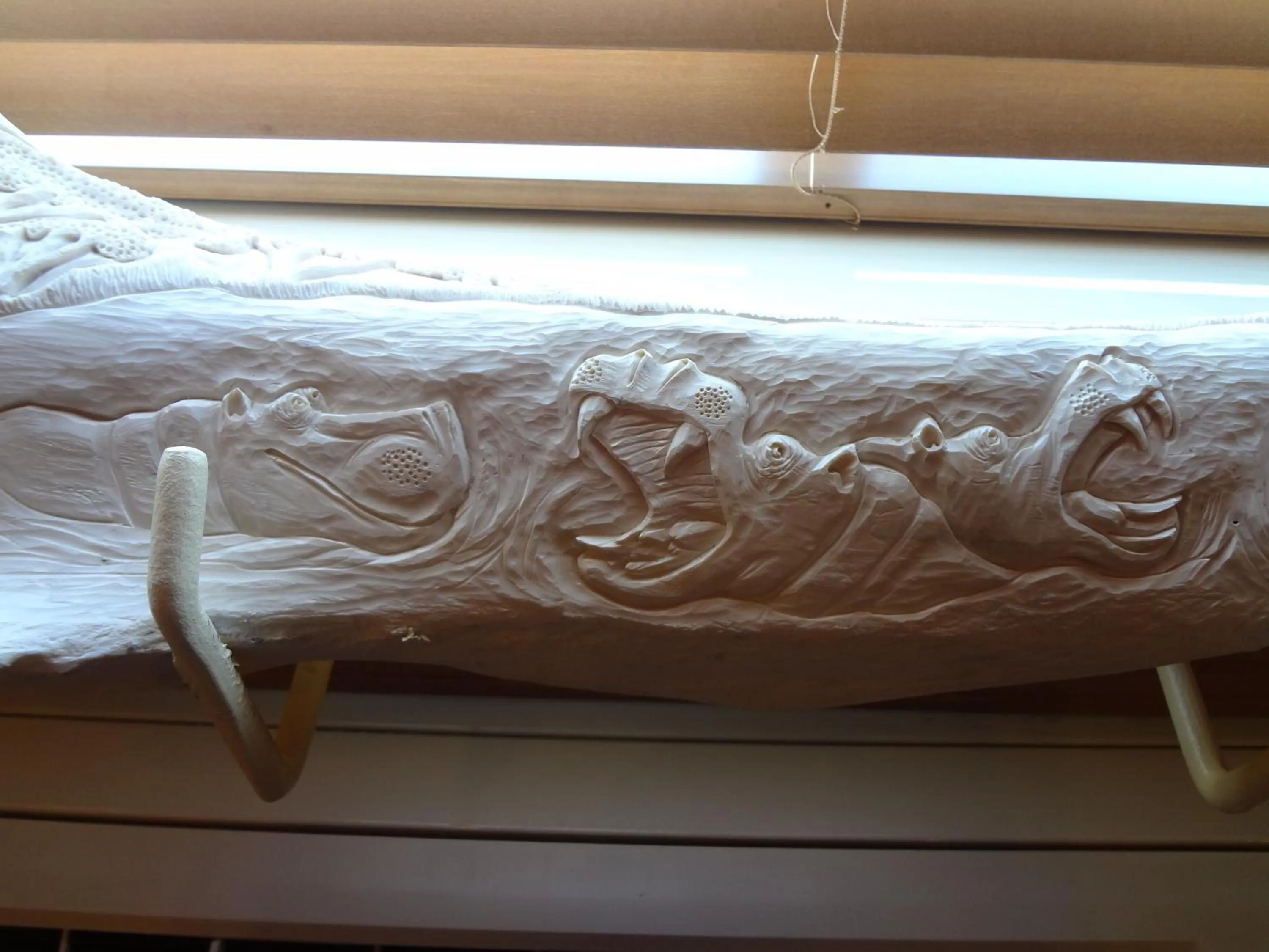 Decorative detail, Bed in Kings Inn Cody