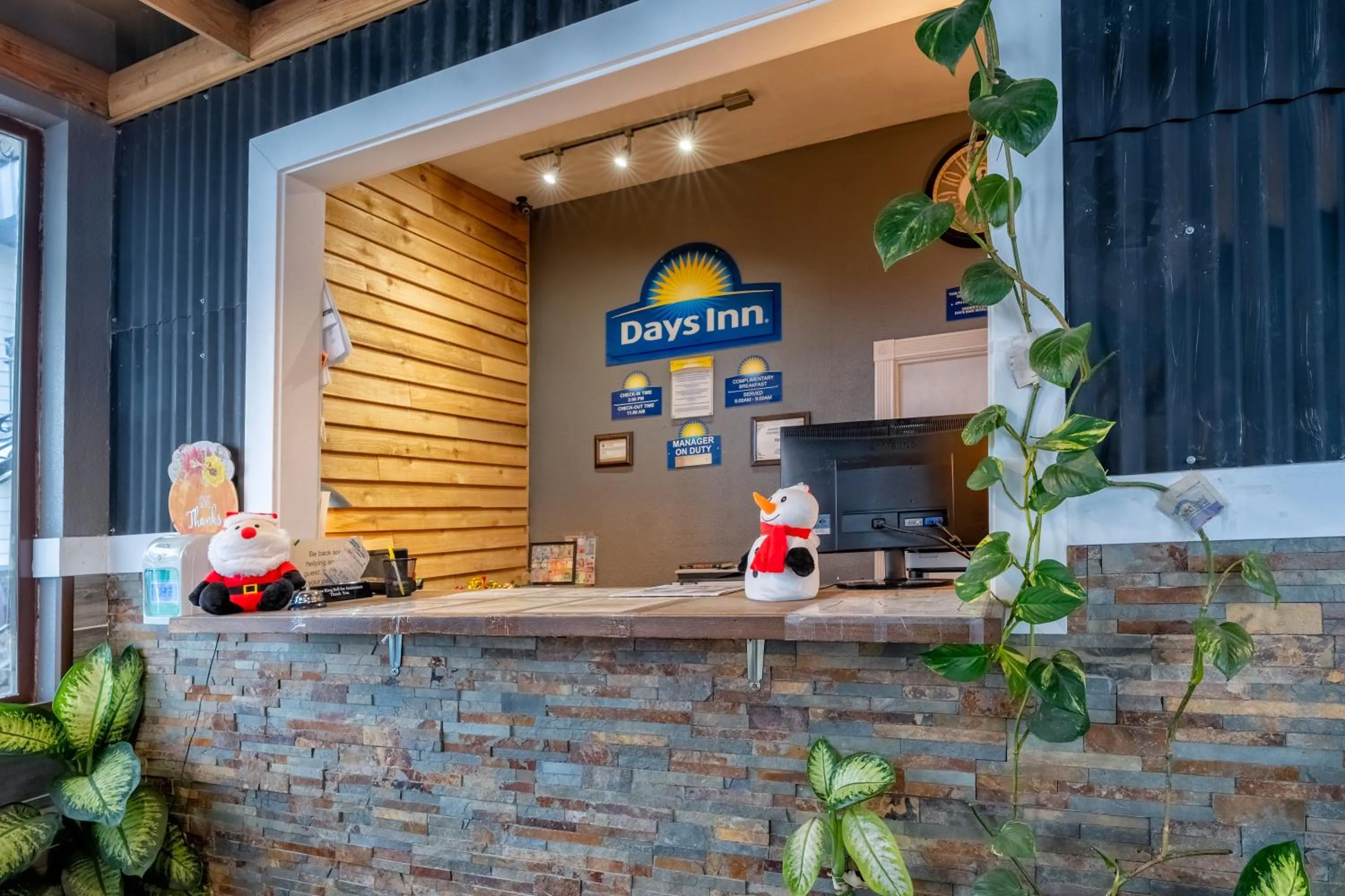 Days Inn by Wyndham Burns