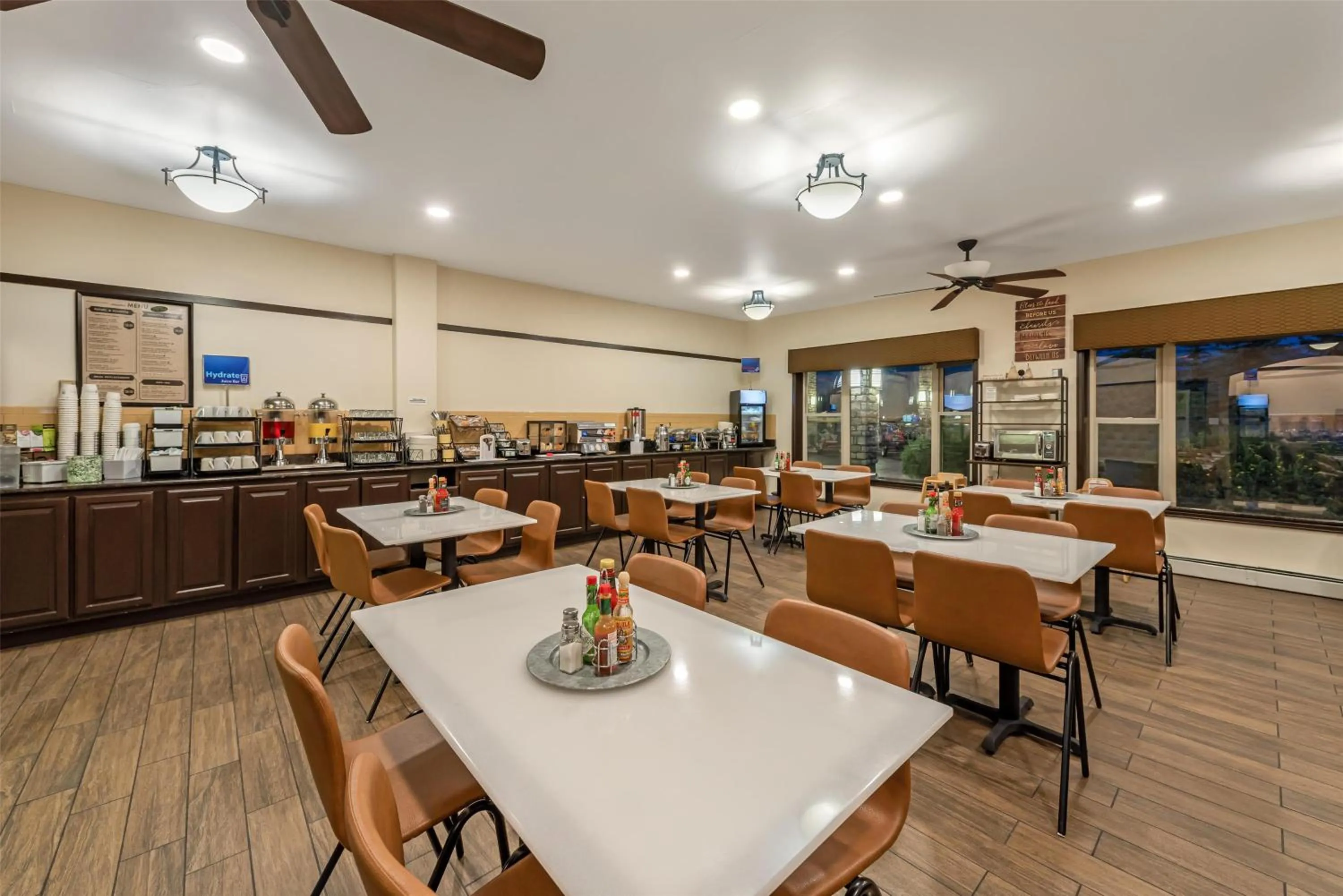 Breakfast in Best Western Vista Inn