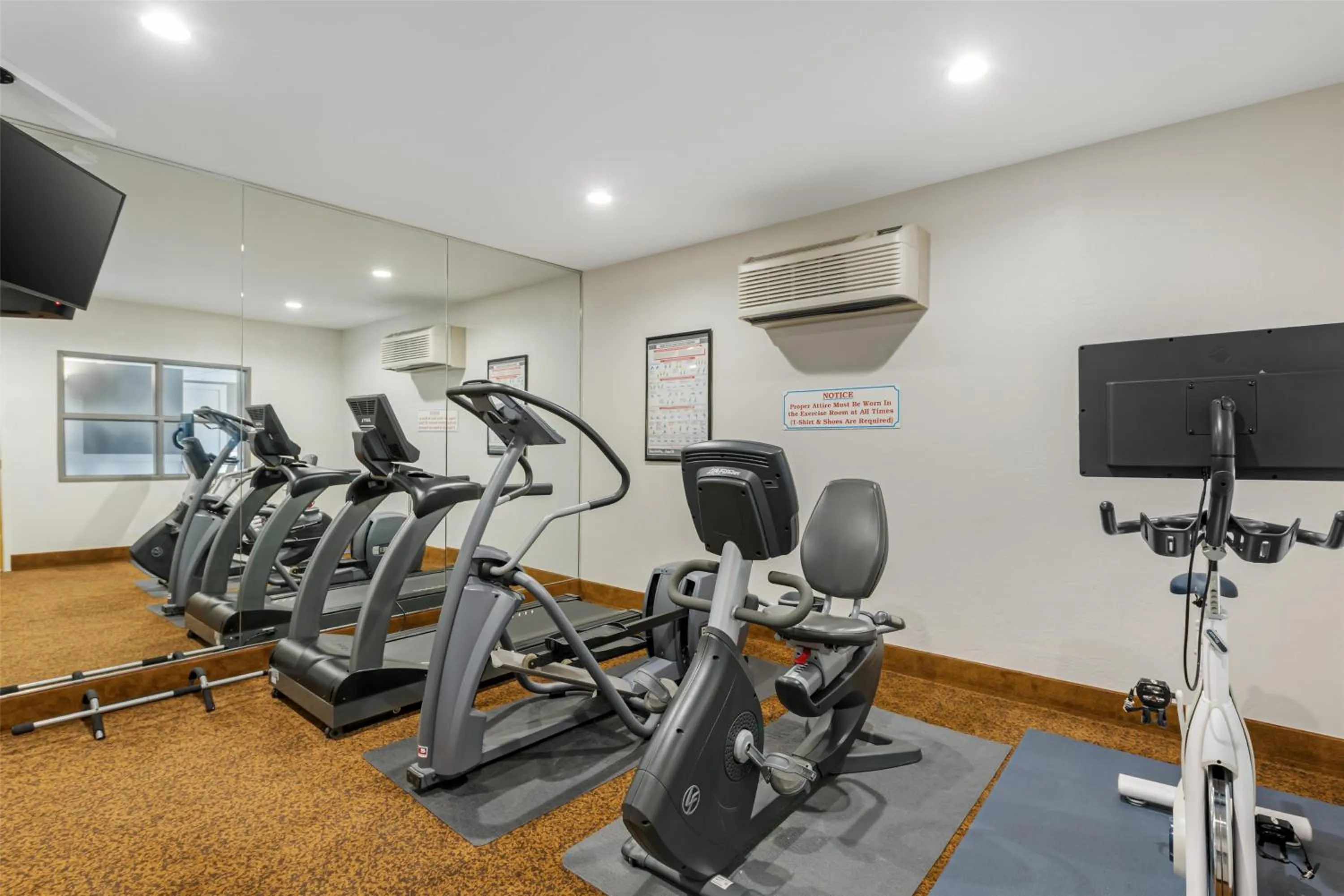 Fitness centre/facilities in Best Western Vista Inn