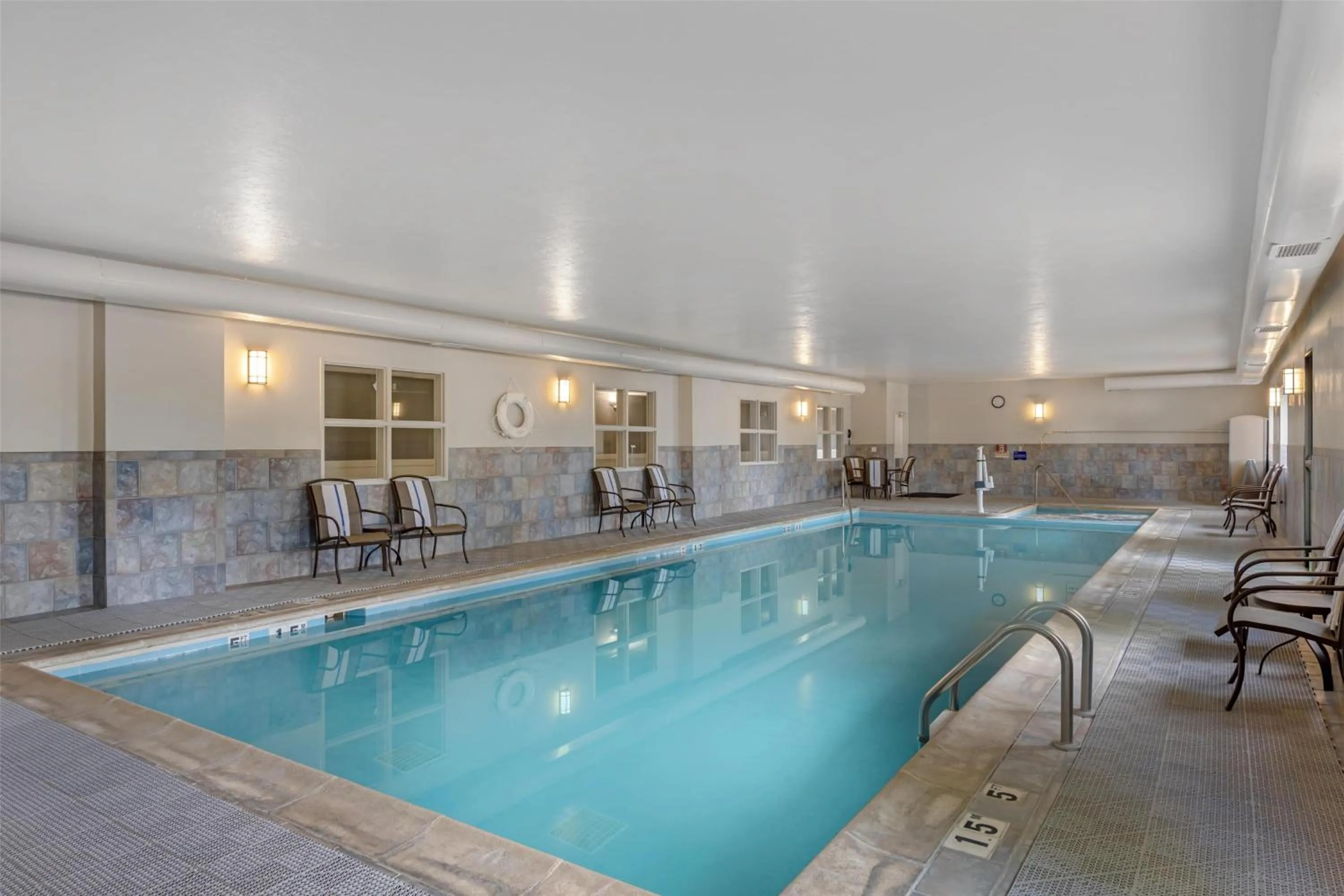 Pool view in Best Western Vista Inn