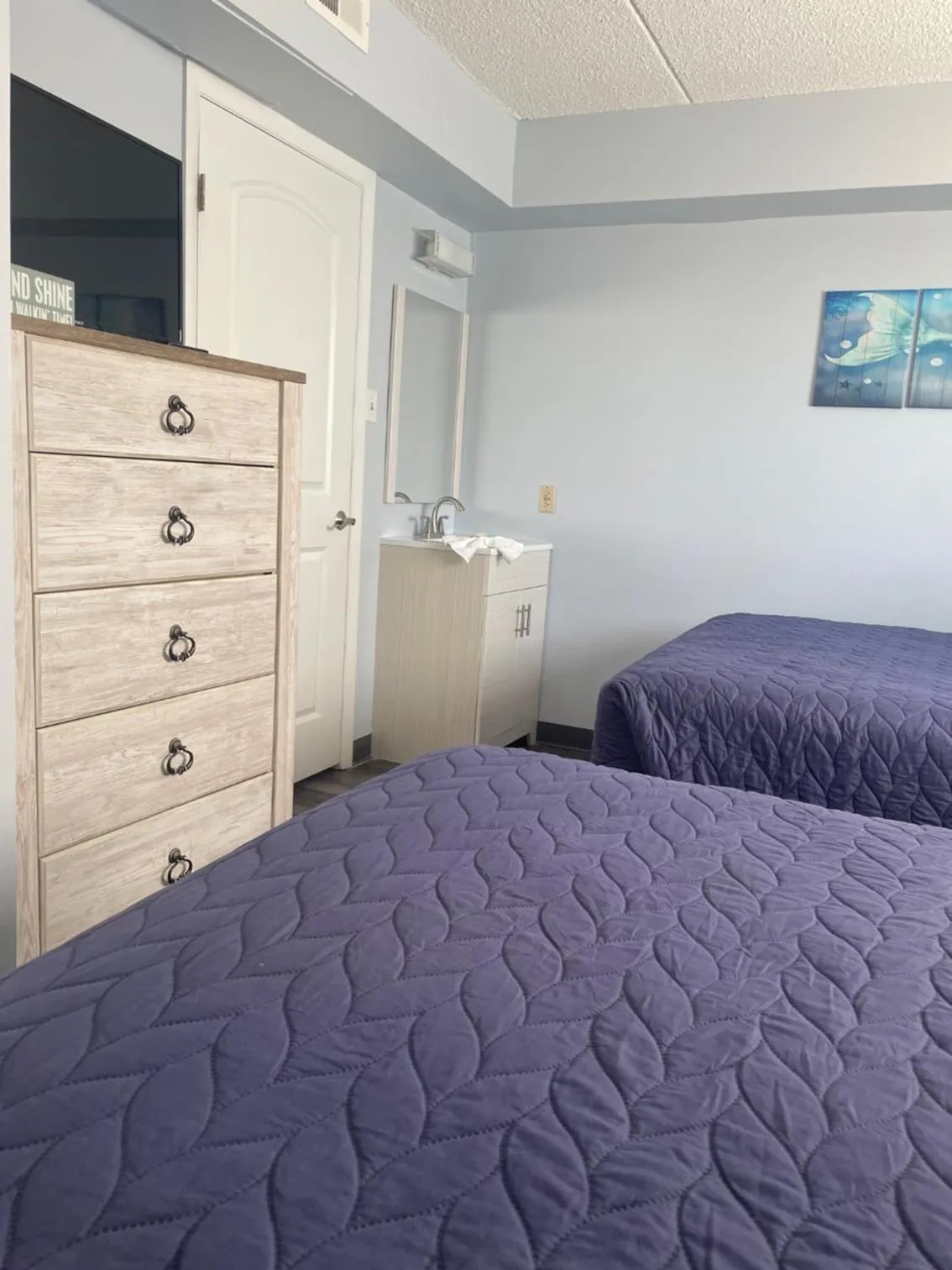 Bedroom, Bed in Acacia Beachfront Resort