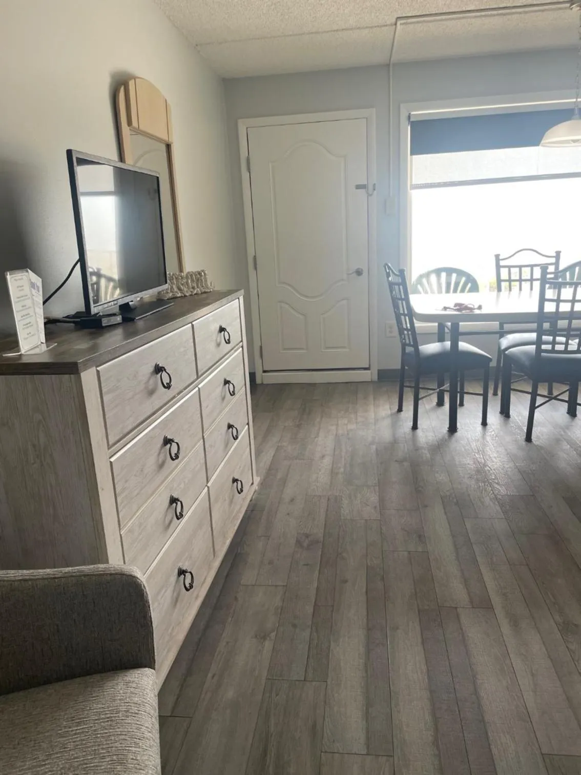 TV and multimedia in Acacia Beachfront Resort