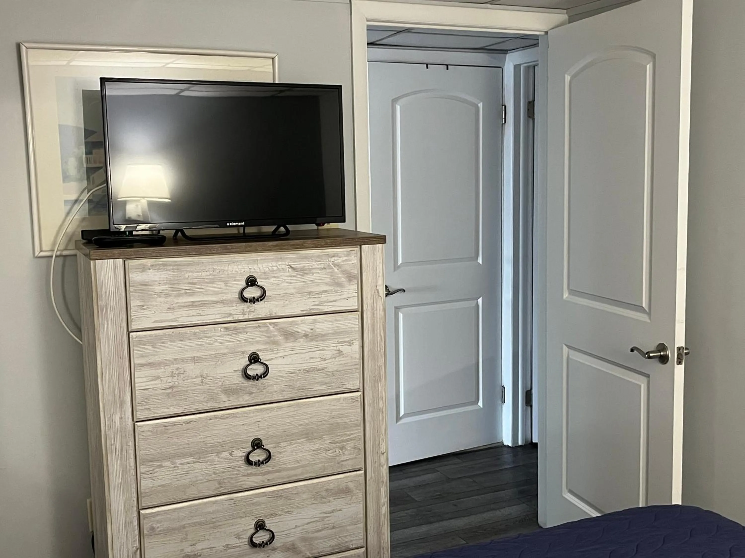 TV and multimedia in Acacia Beachfront Resort