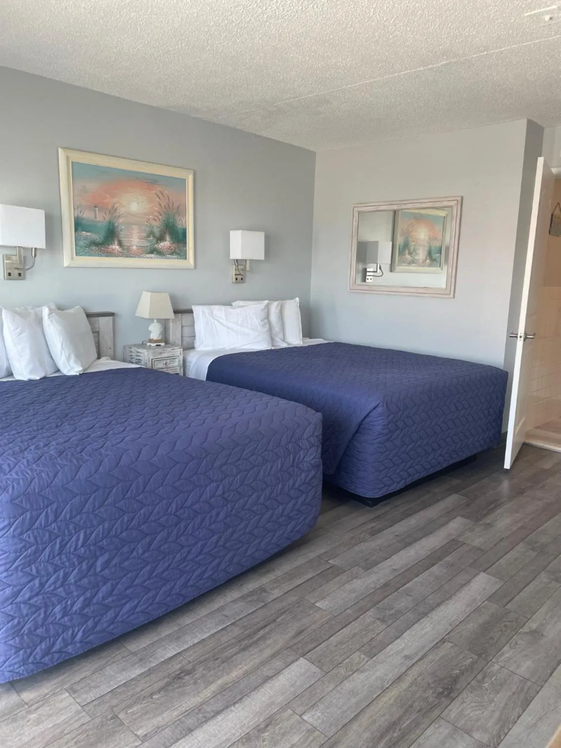 Bedroom, Bed in Acacia Beachfront Resort