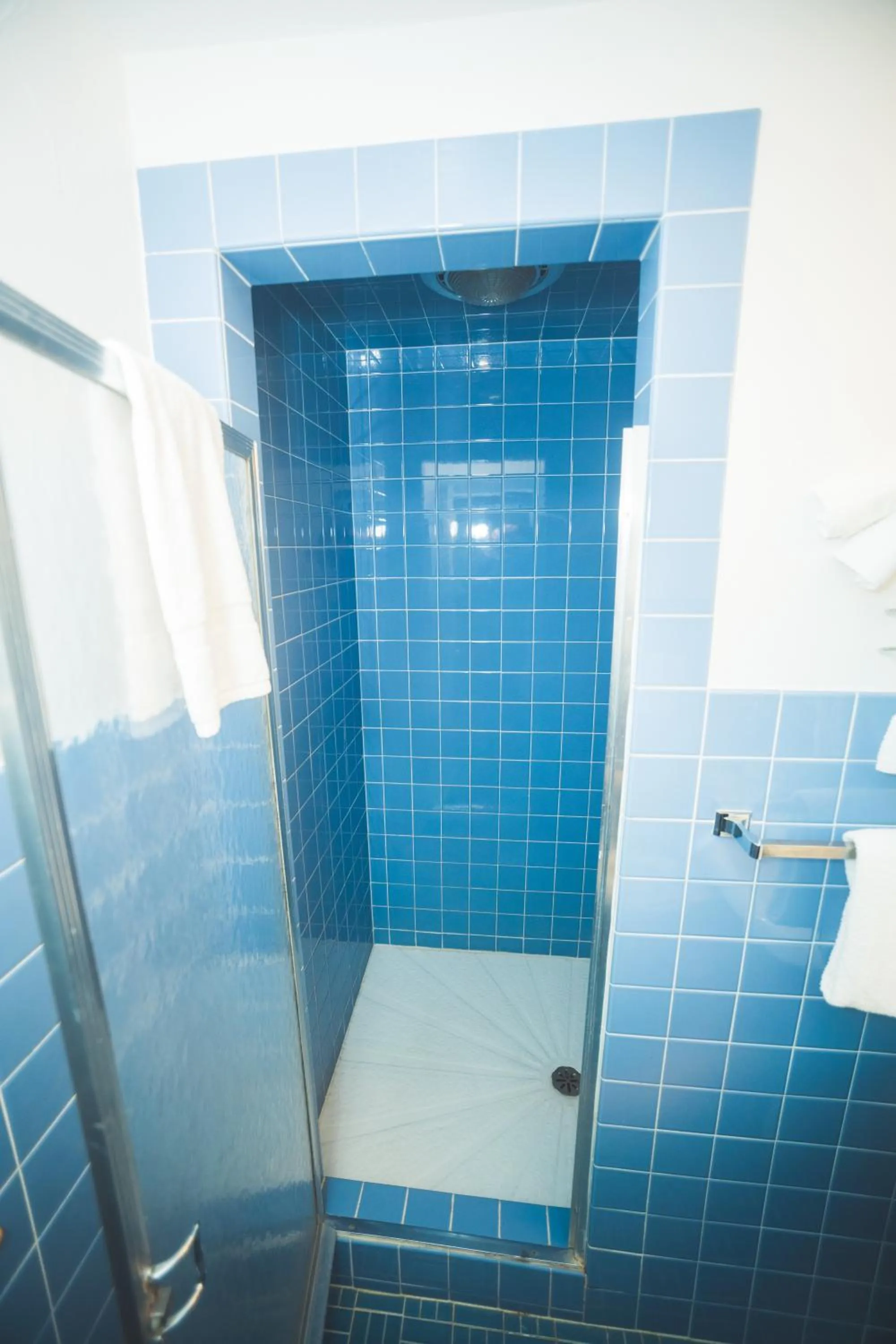 Shower in The Chalet Motel