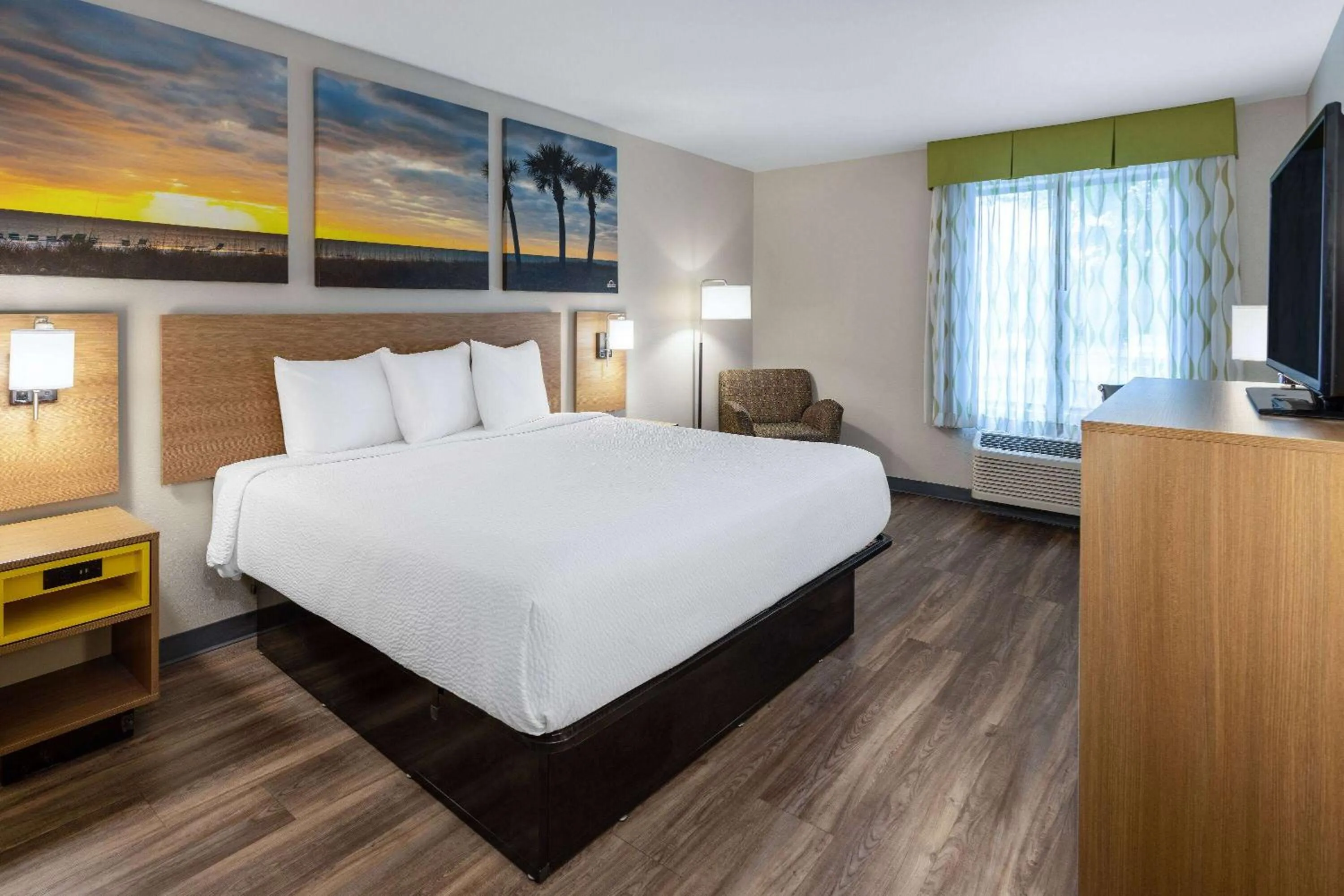 Photo of the whole room in Days Inn by Wyndham Louisburg