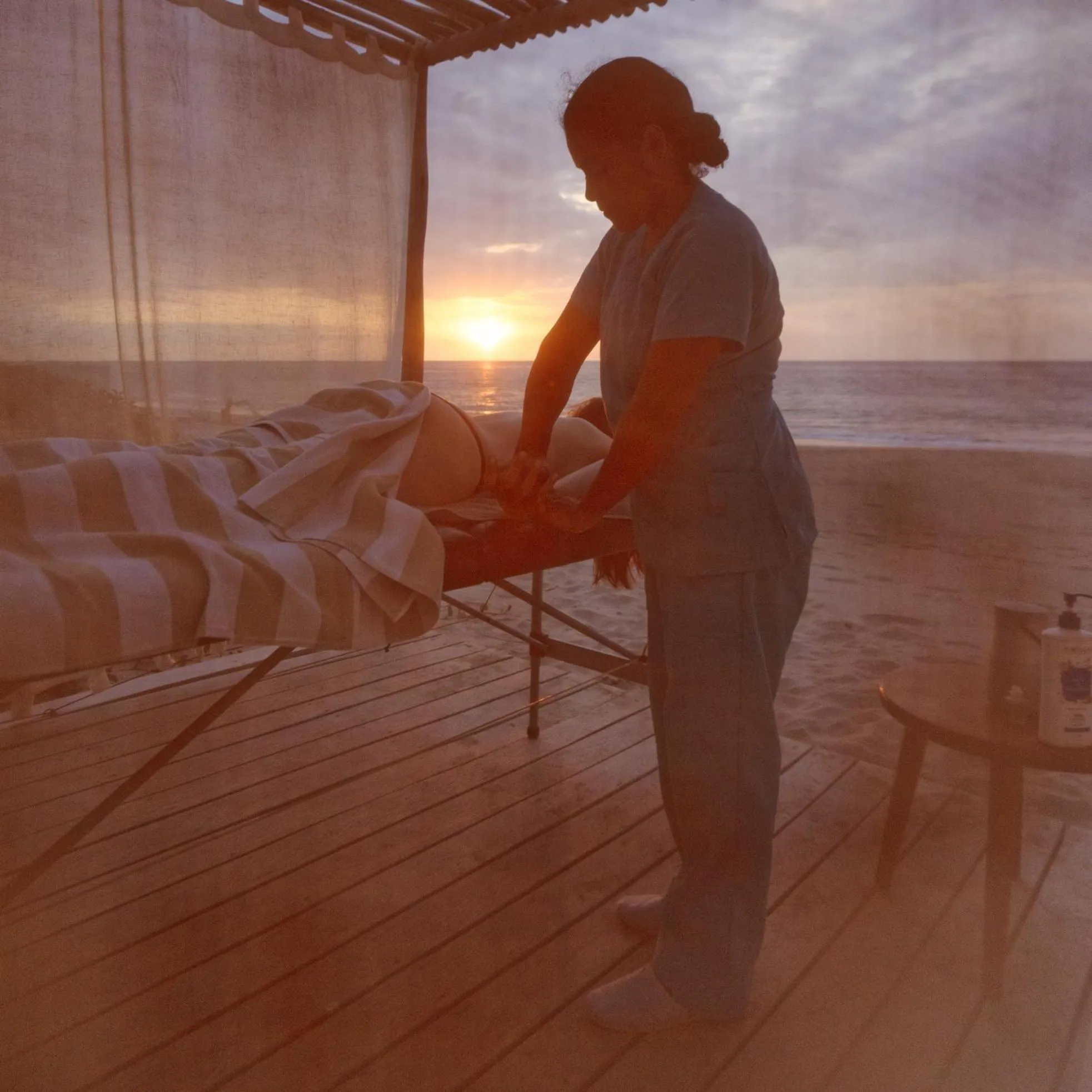 Massage in Norte Suites Boutique