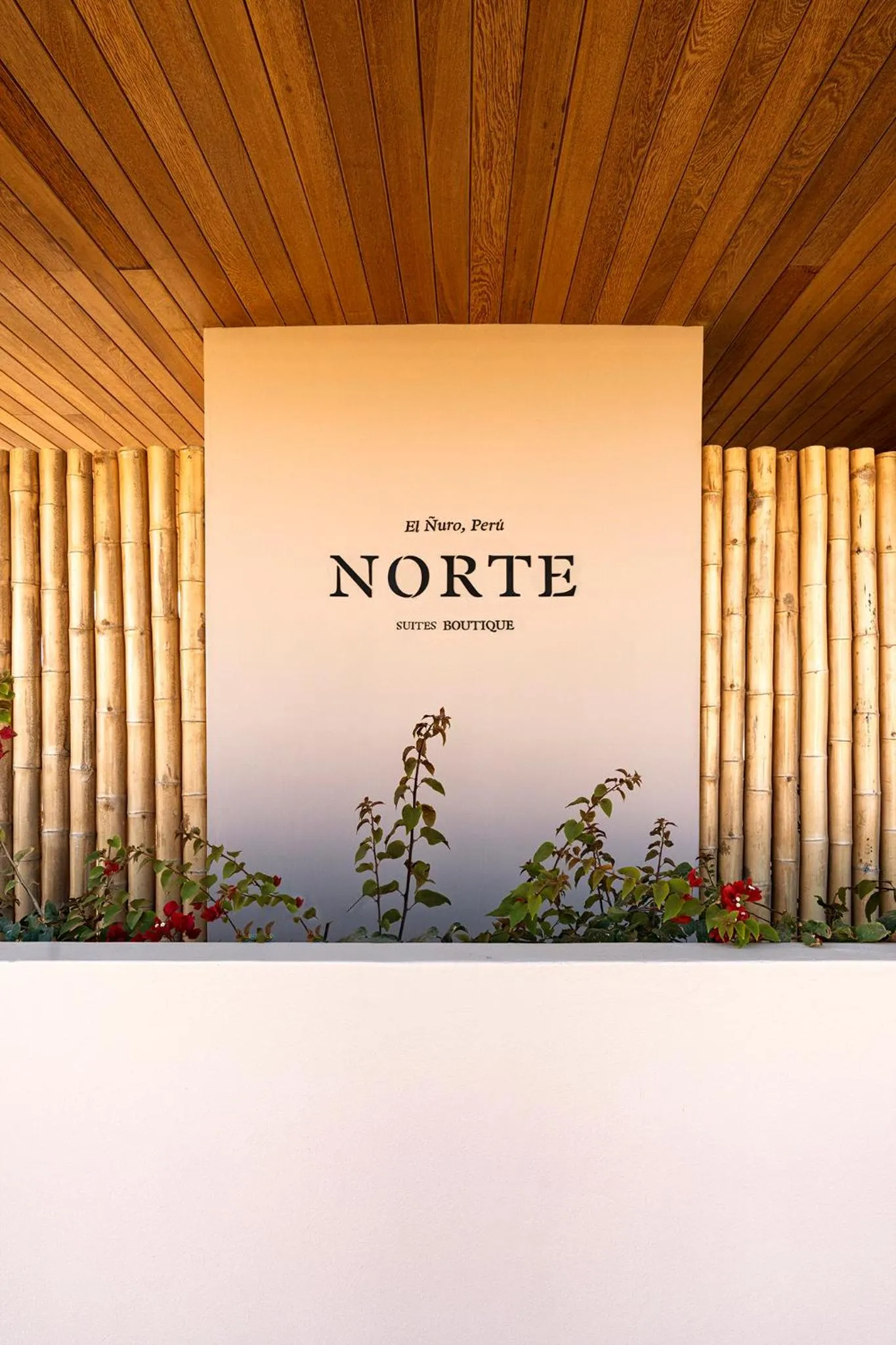 Logo/Certificate/Sign in Norte Suites Boutique