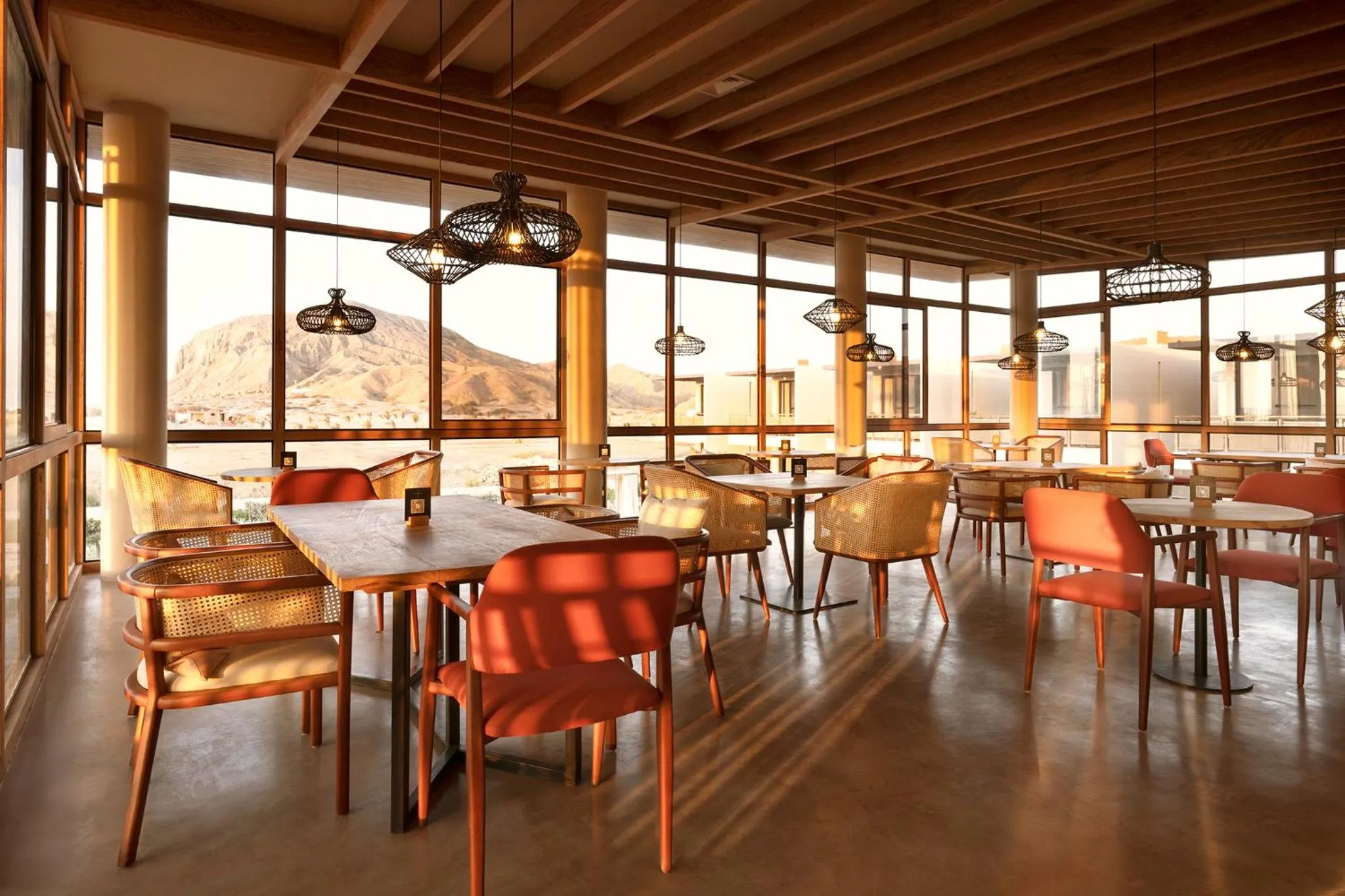 Restaurant/places to eat in Norte Suites Boutique