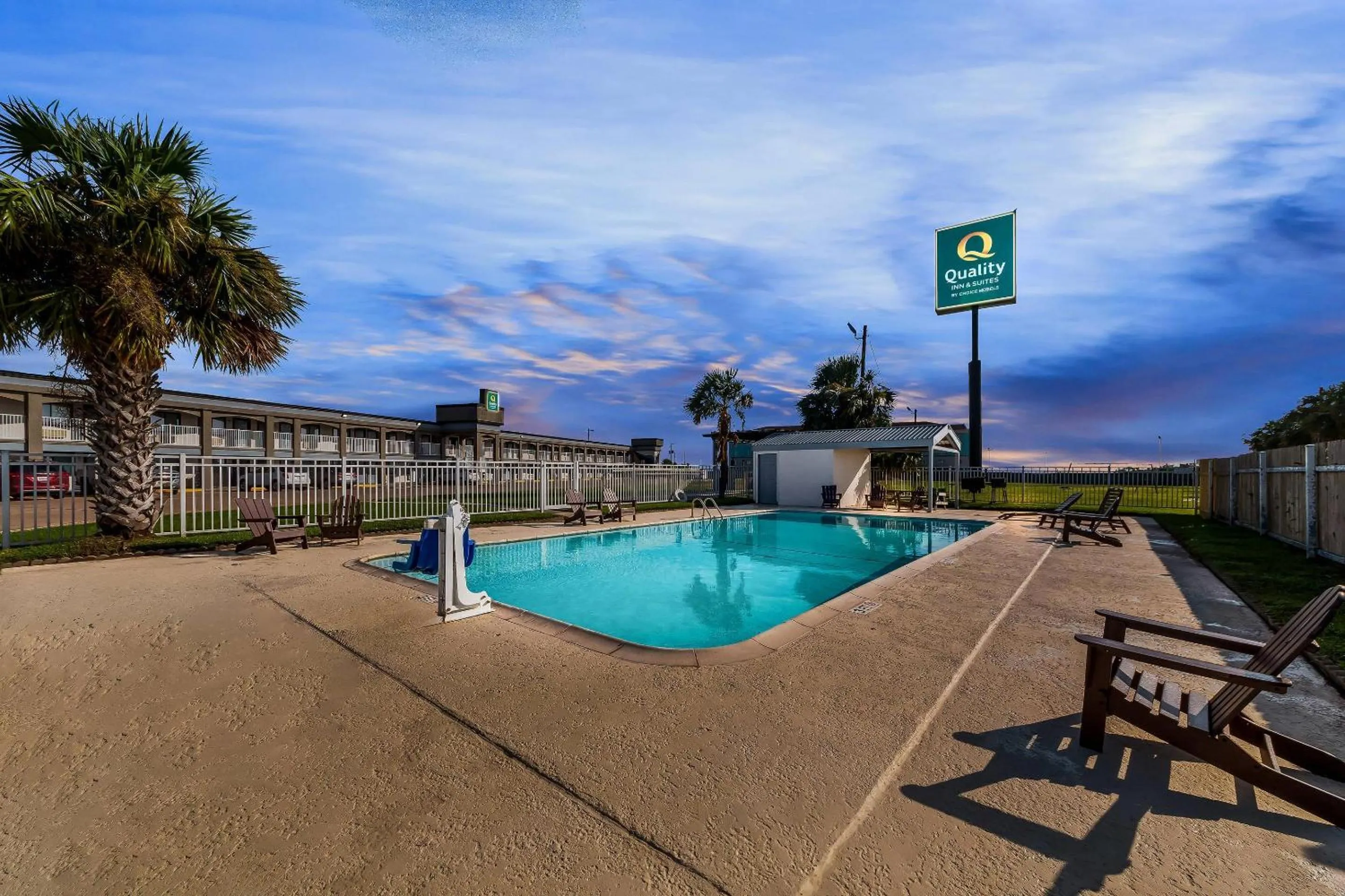 Property building in Quality Inn & Suites Port Lavaca near Lighthouse Beach