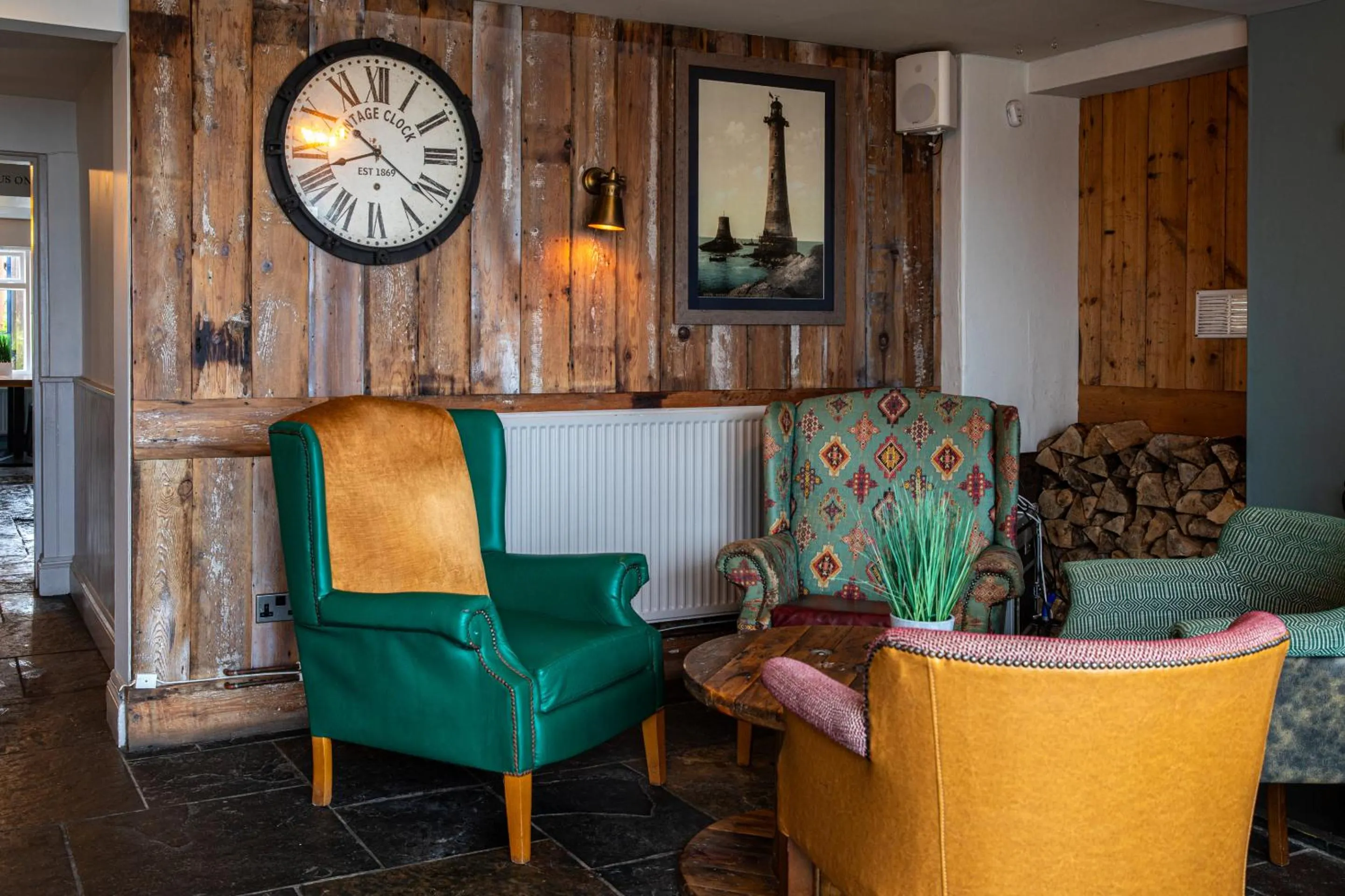 Lounge or bar in Inn on the Shore