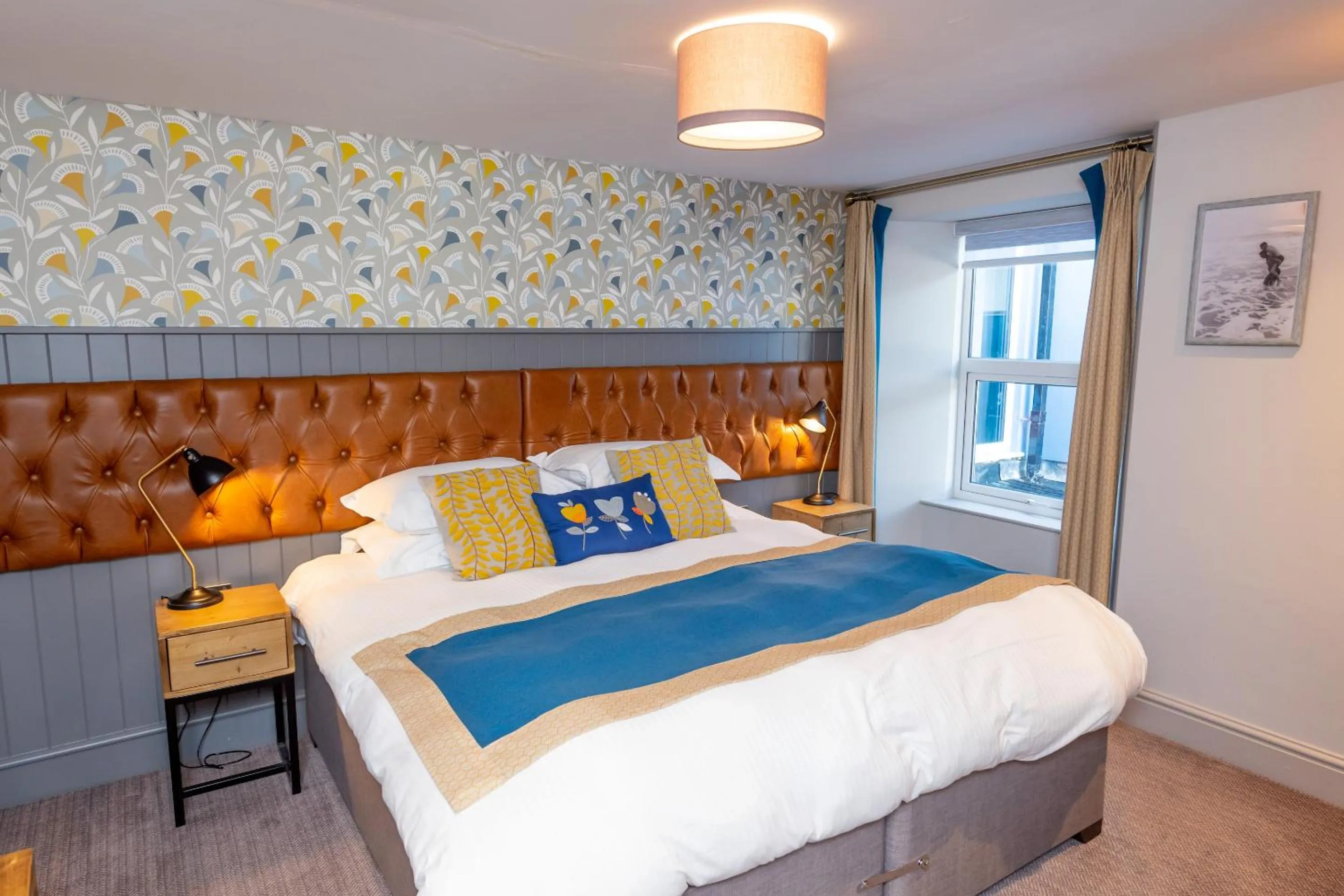 Bedroom, Bed in Inn on the Shore