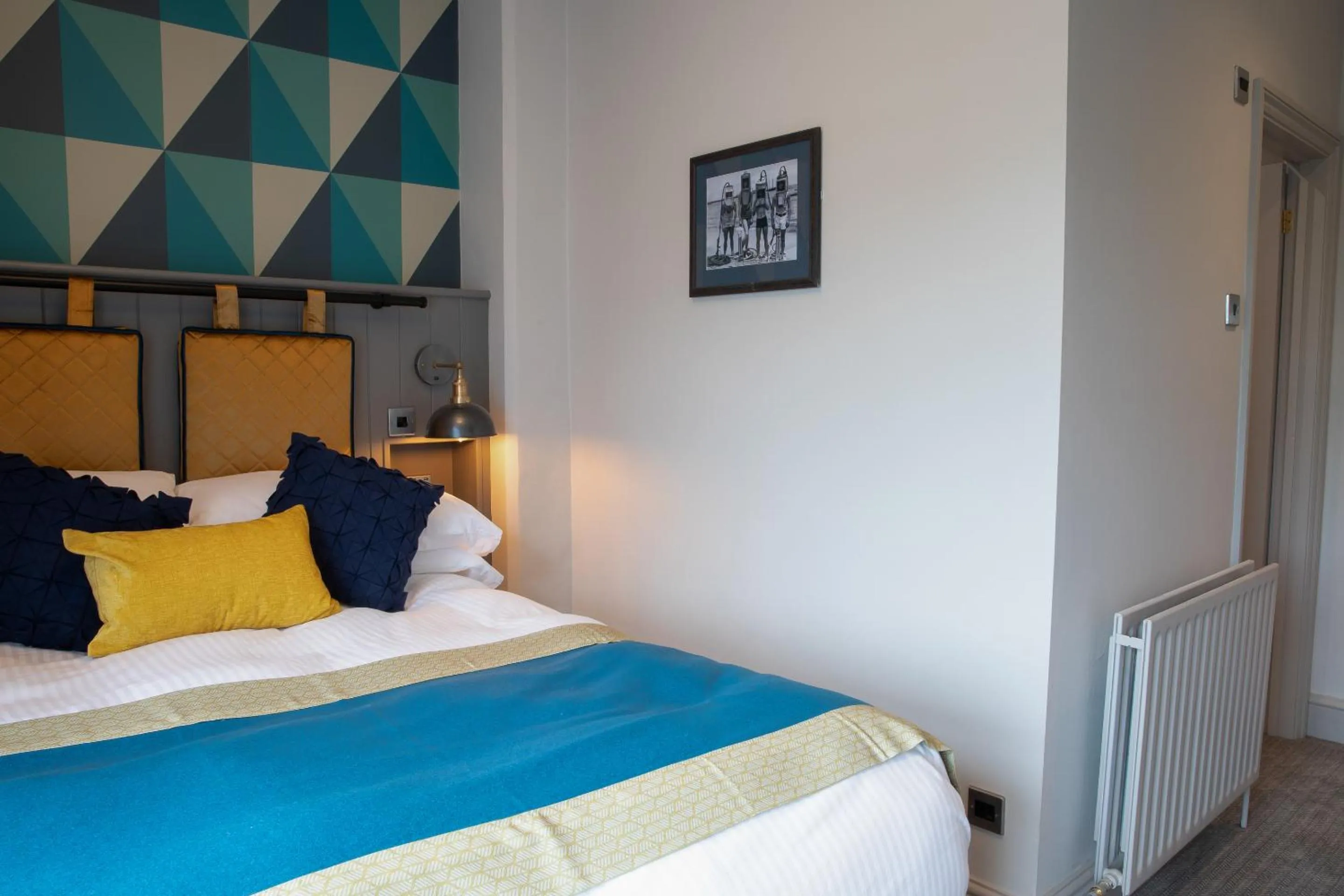 Bedroom, Bed in Inn on the Shore