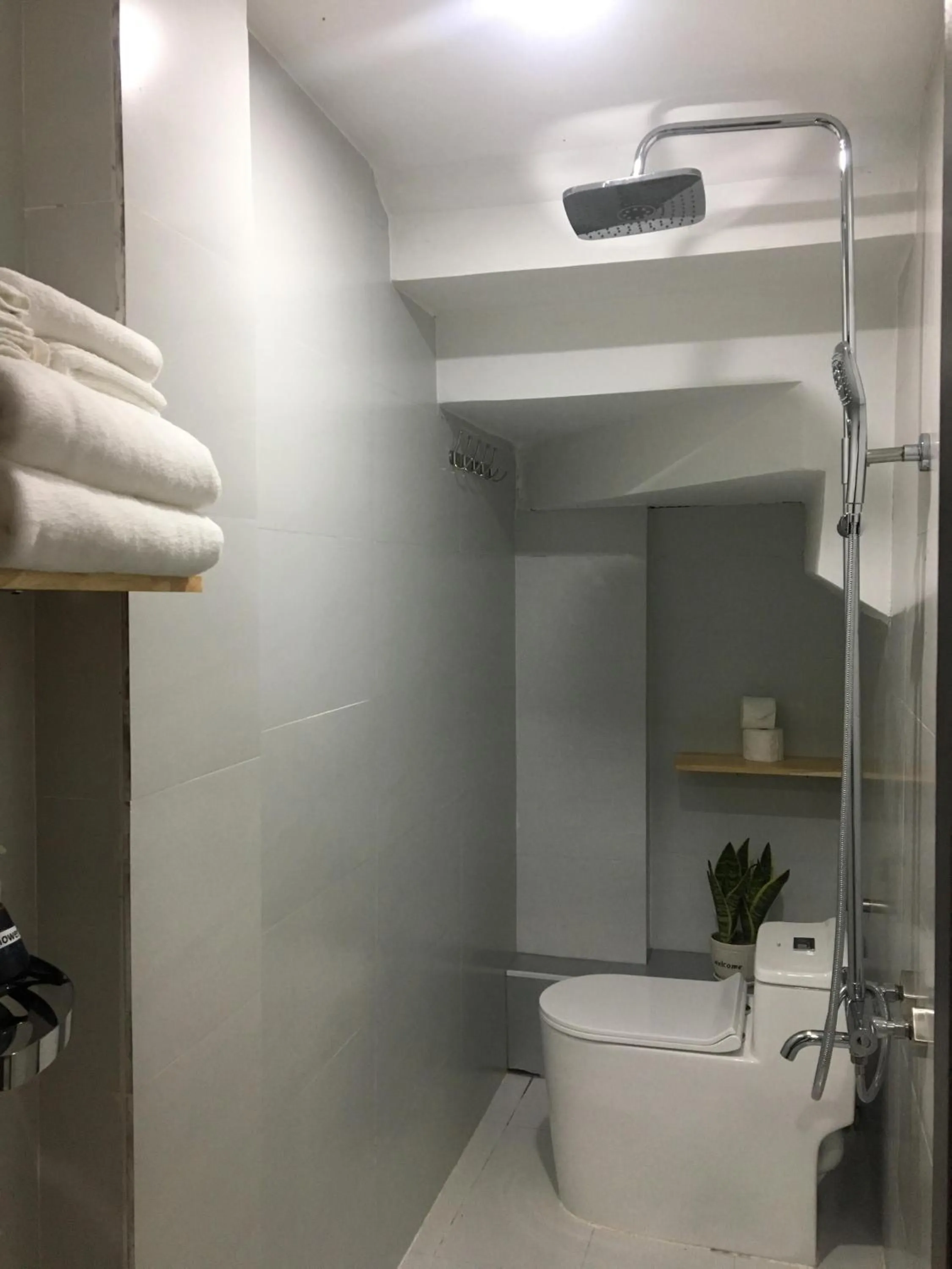 Bathroom in Hanoi Center Silk Lullaby Hotel and Travel