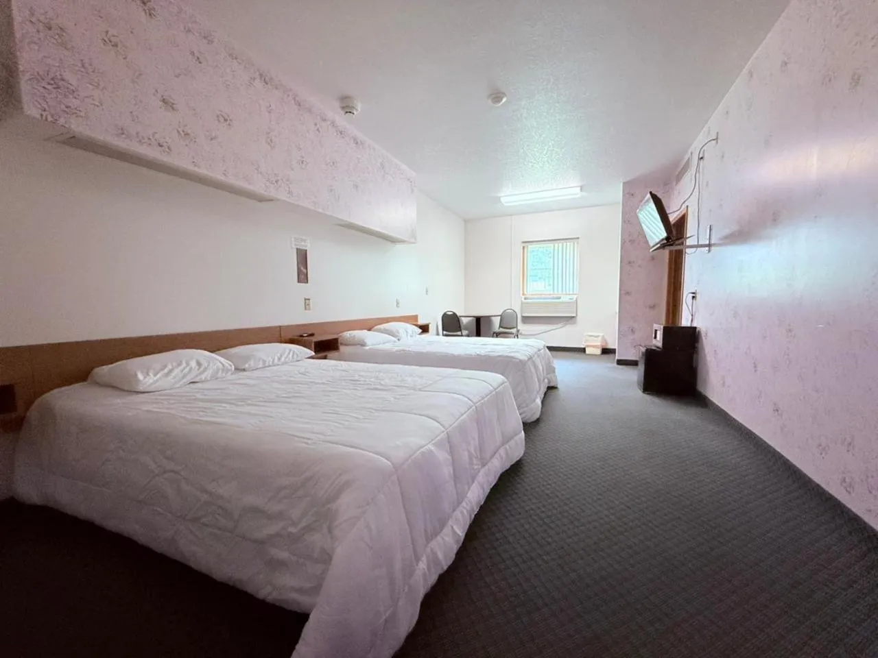 Bedroom, Bed in Hotel O Castle Town Ida Grove Hwy 175