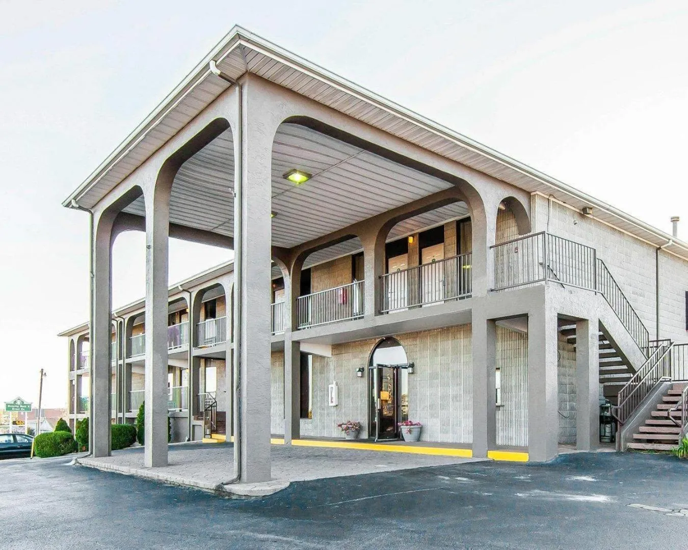 Property building in Quality Inn Maysville