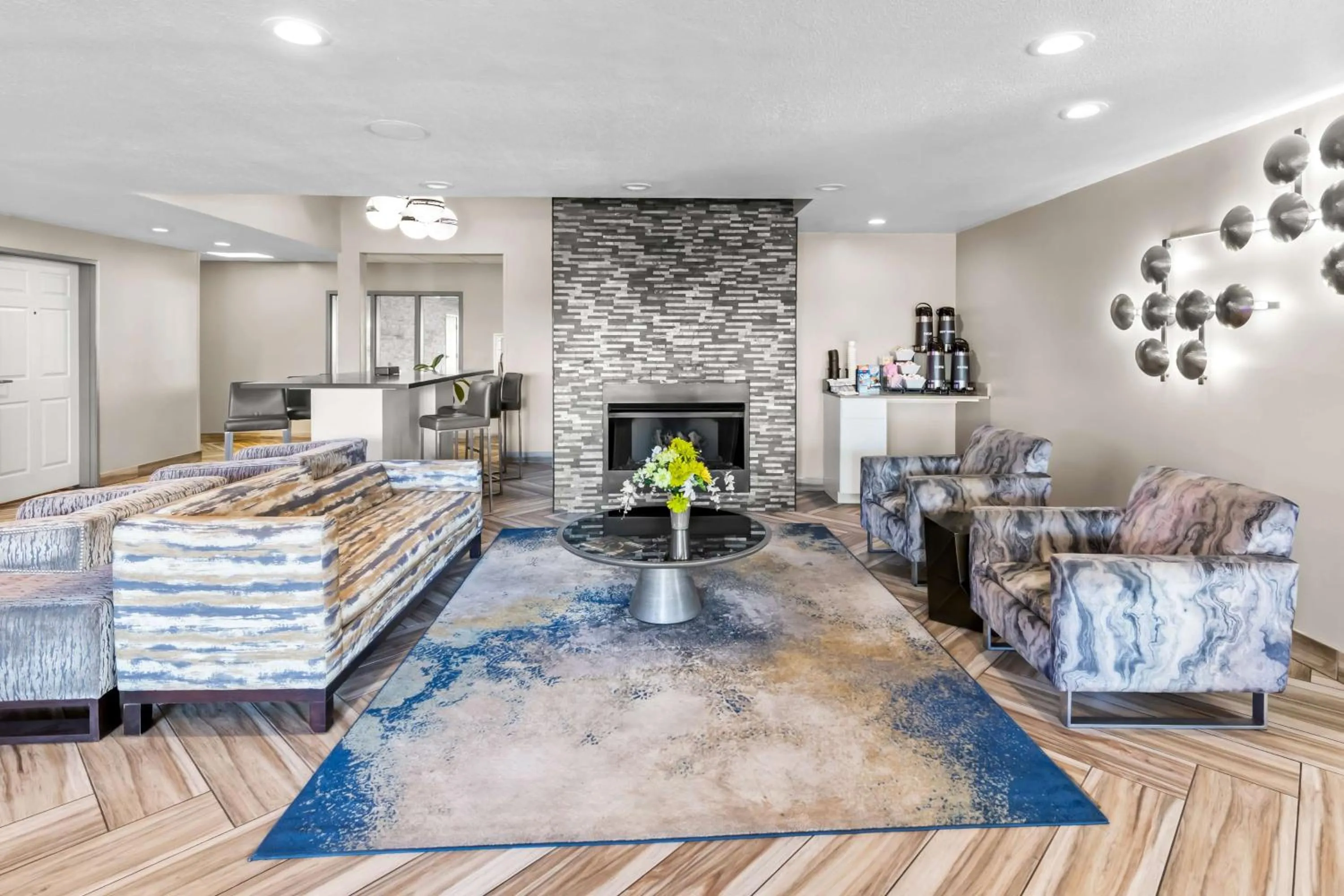 Lobby or reception, Bed in Best Western Worlds Of Fun