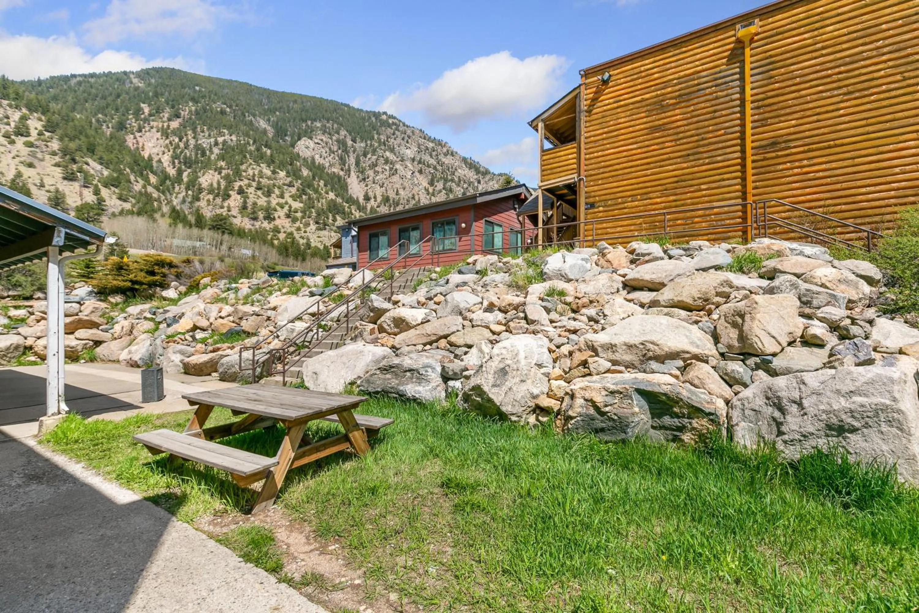 Property building in Georgetown Lodge