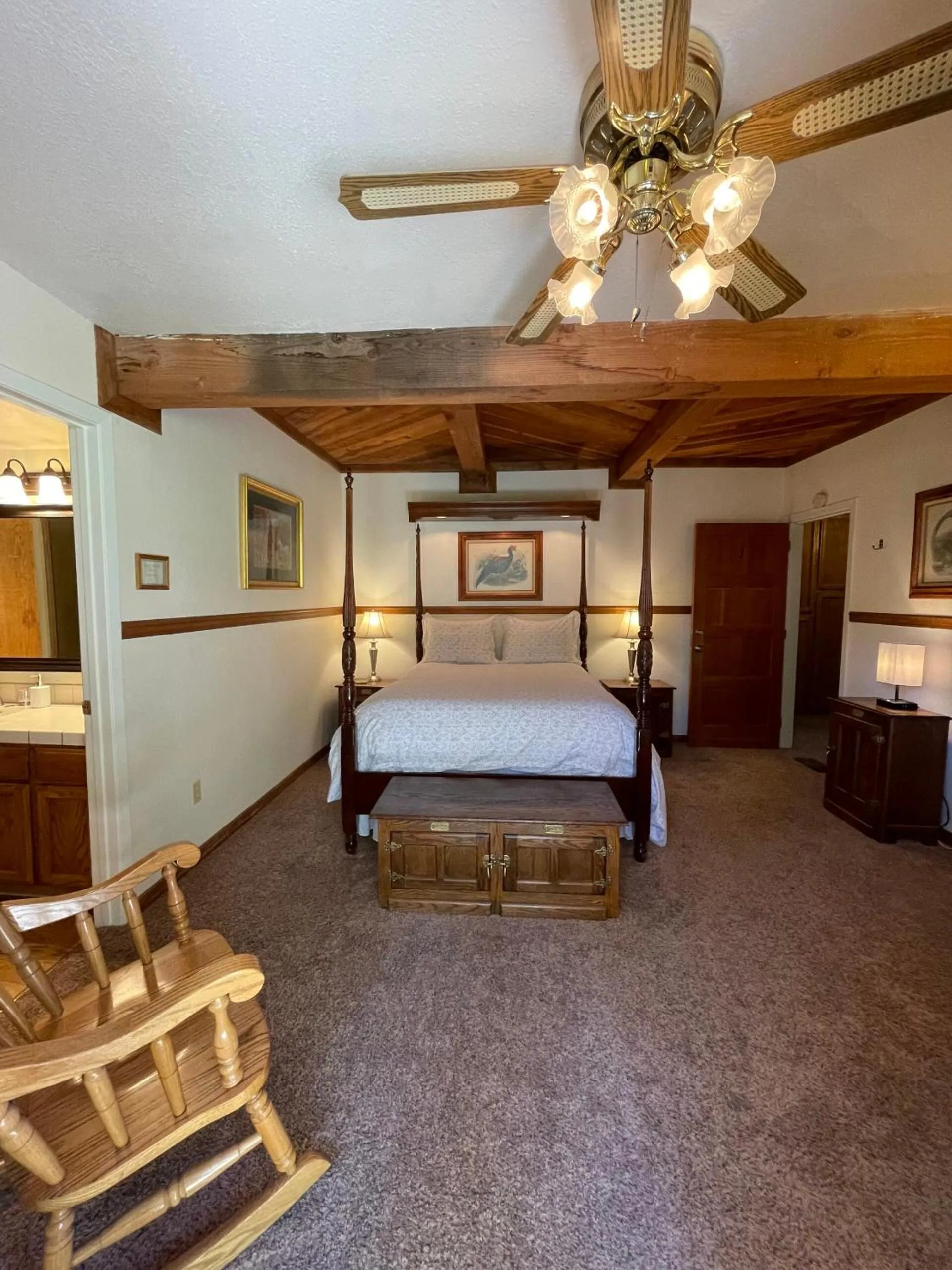 Bed in Berkshire Inn