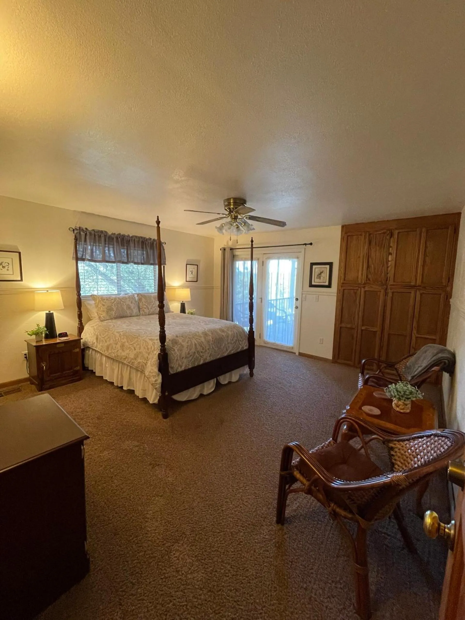 Bed in Berkshire Inn