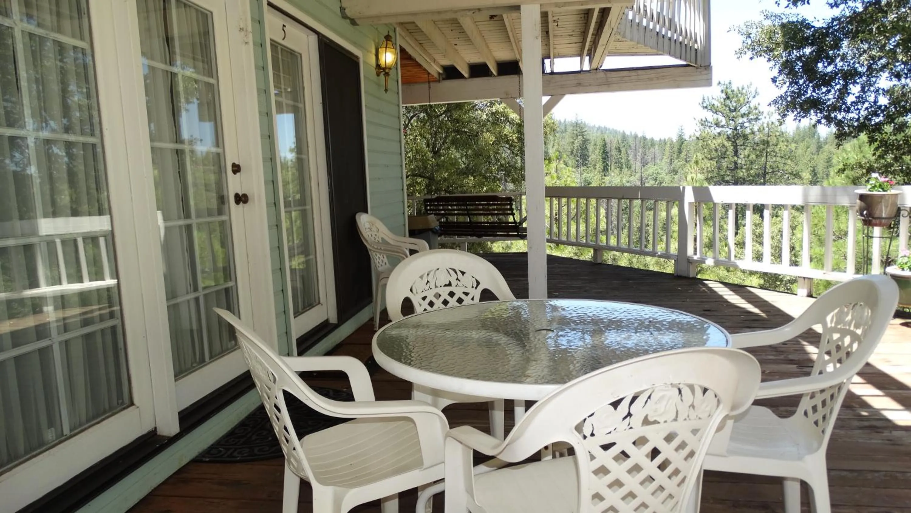 Property building in Berkshire Inn