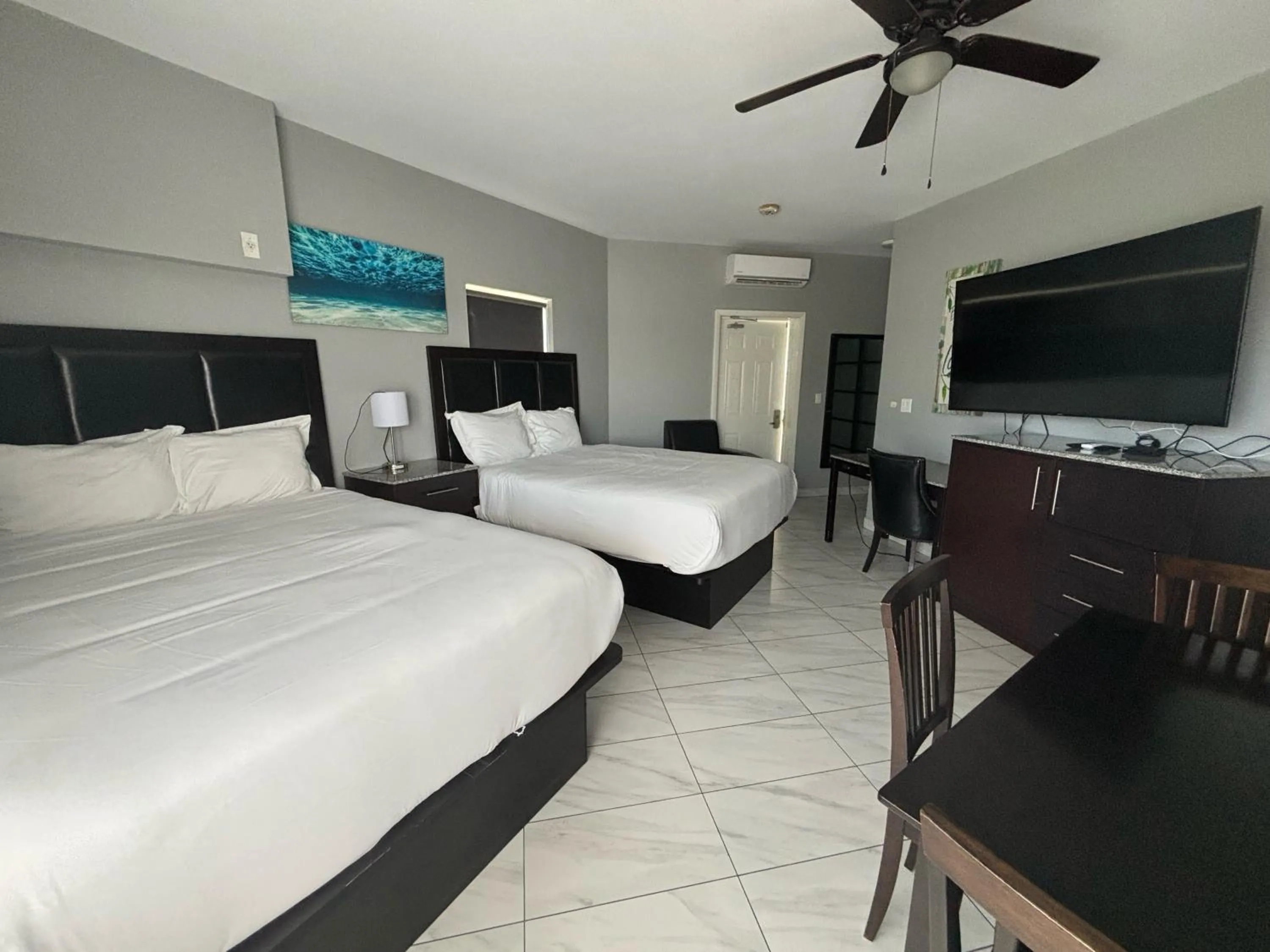 Bed in Grace Bay Suites