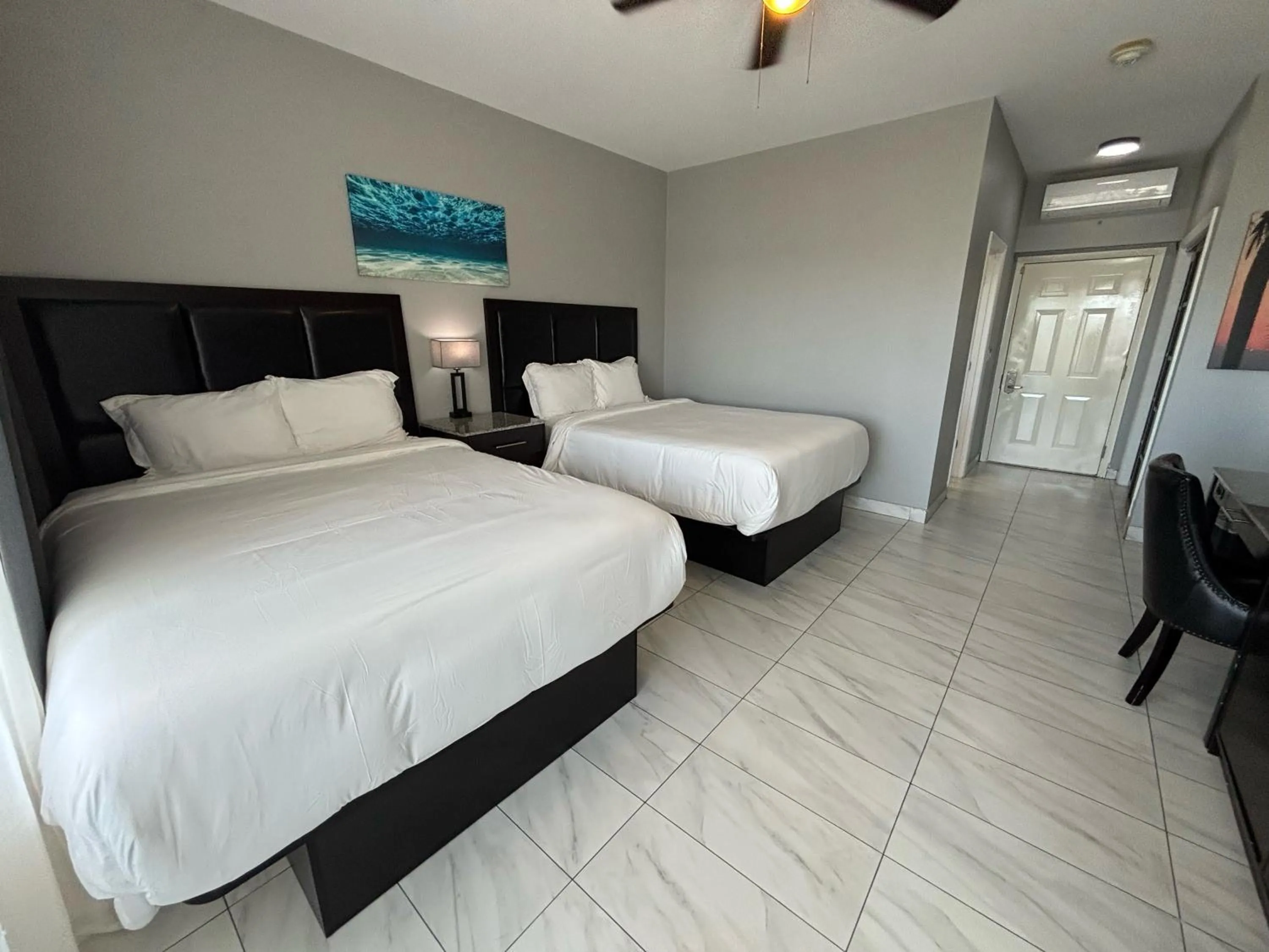 Bedroom, Bed in Grace Bay Suites
