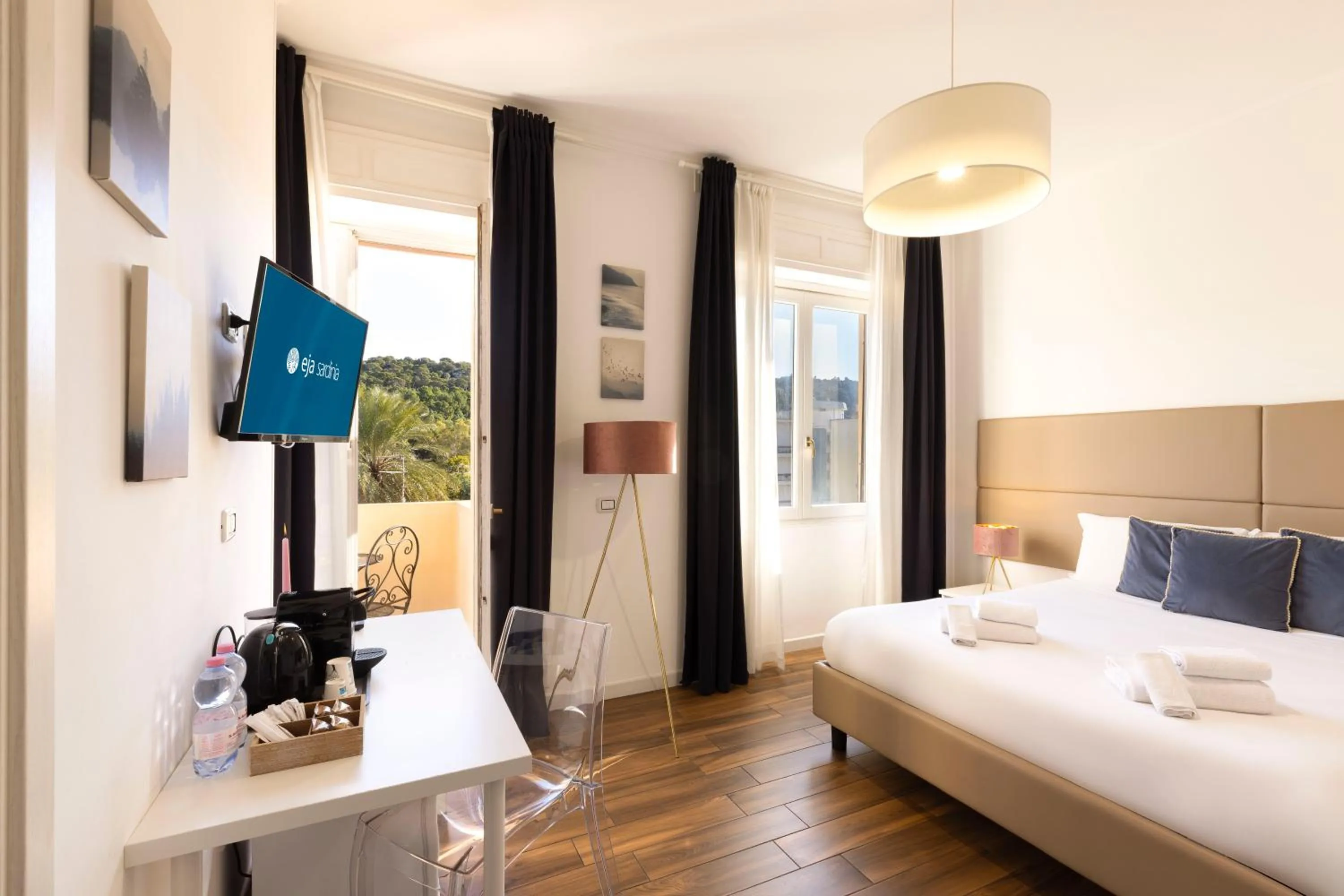 Bed in Mapi’s Rooms