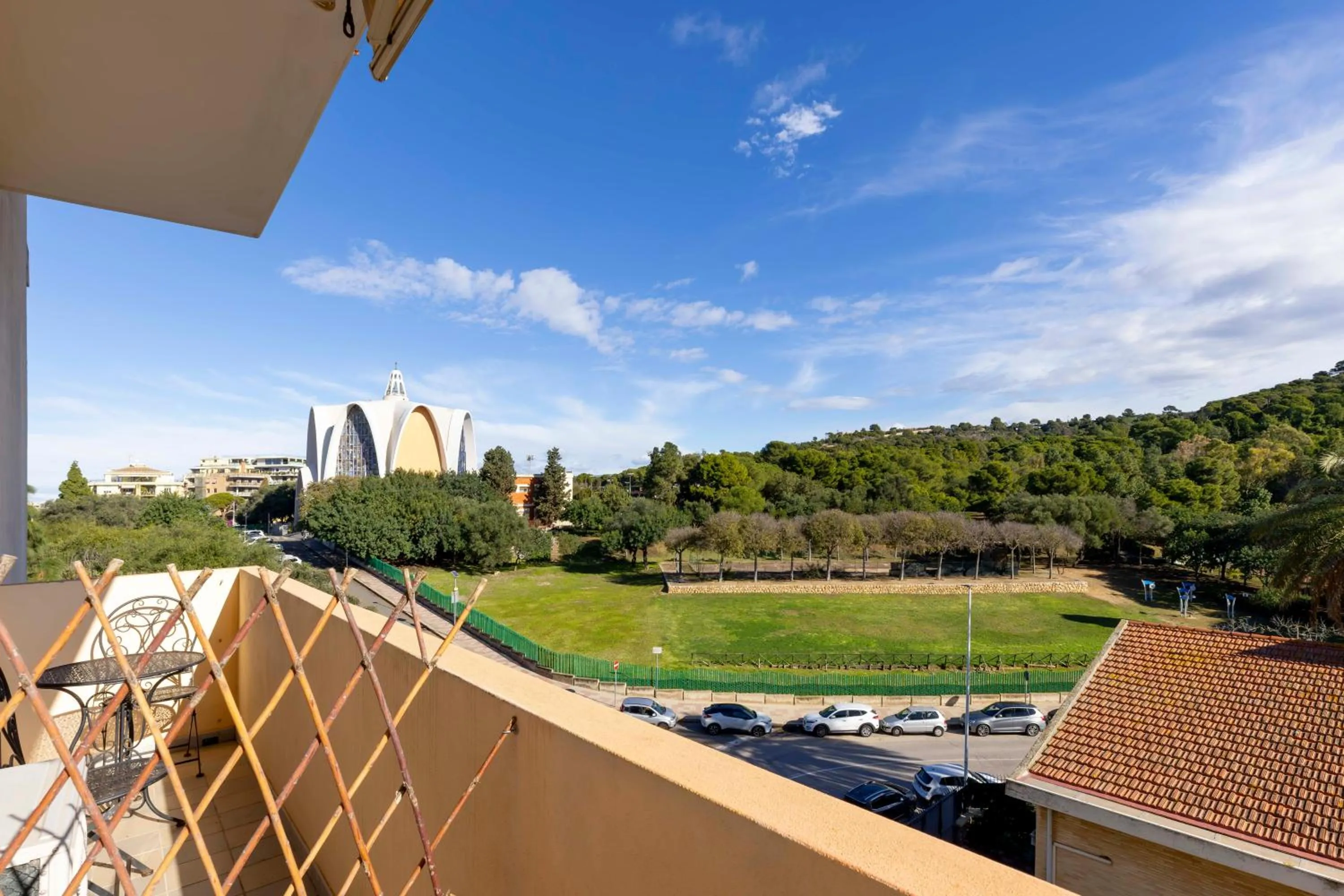 Day in Mapi’s Rooms