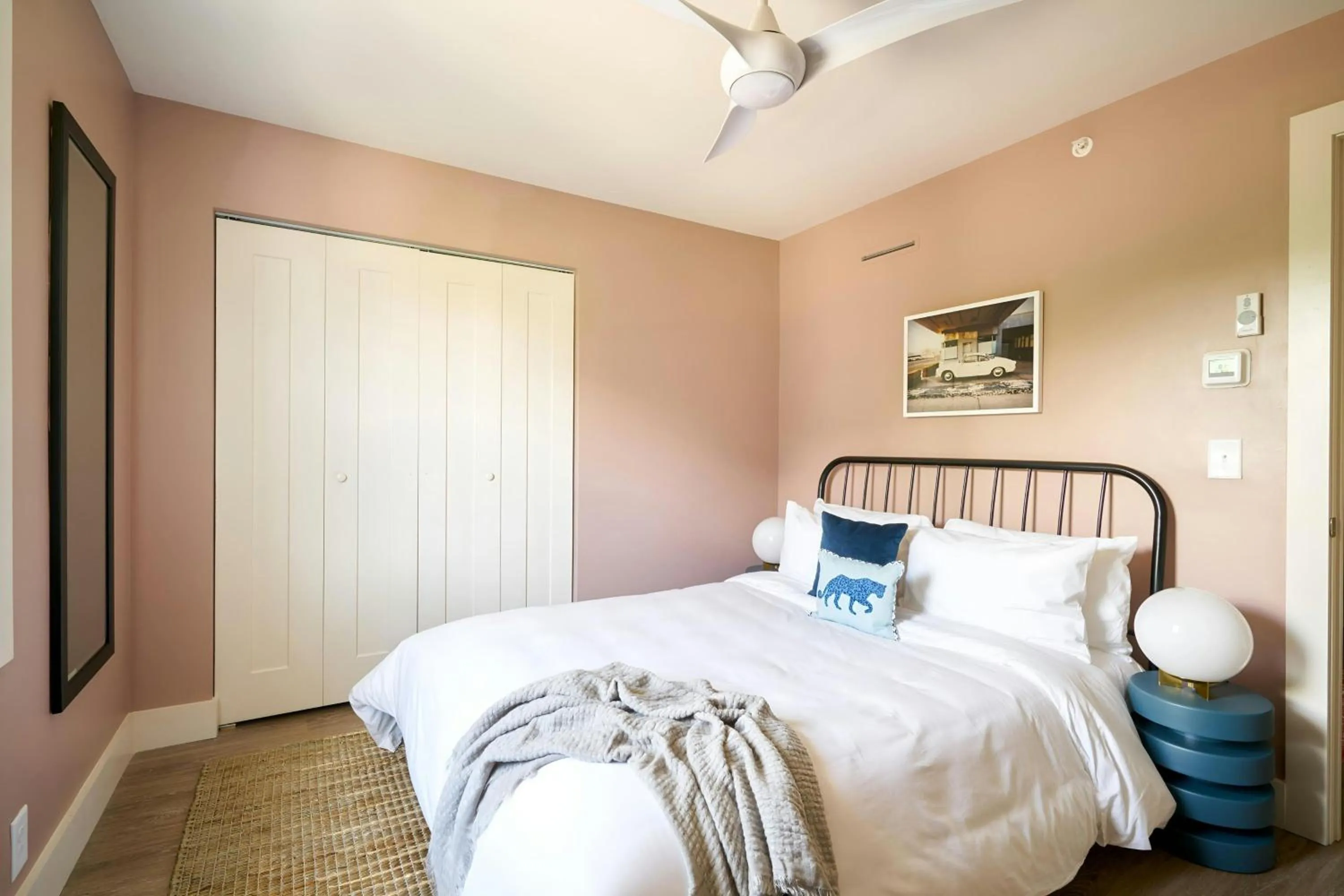 Bedroom, Bed in Sonder by Marriott Bonvoy The Stat Apartments Midtown