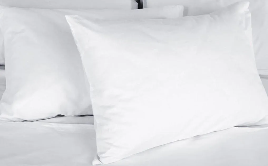 Bedroom, Bed in Mayflower Motel Milford