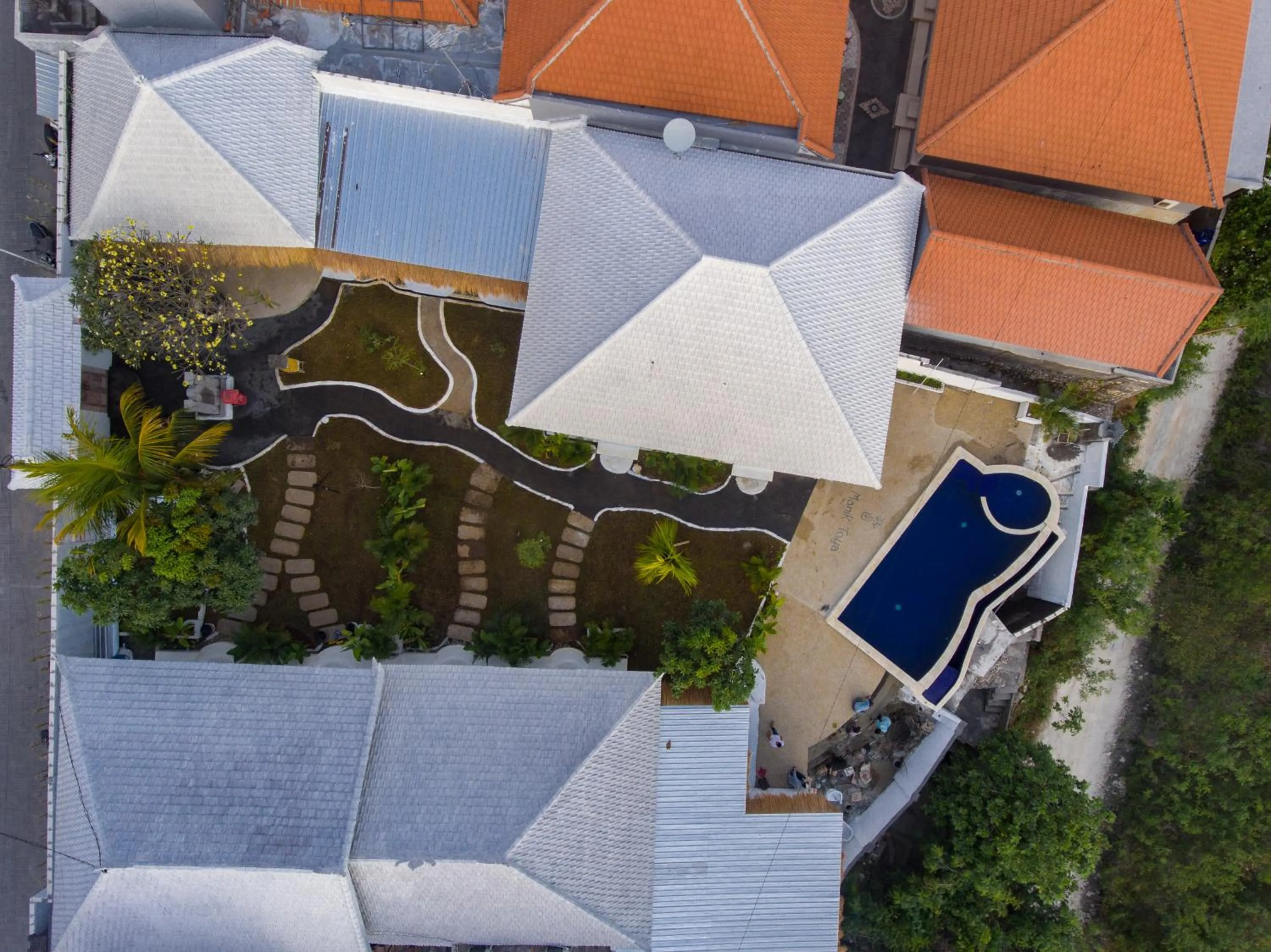 Bird's eye view in The Manik Toya