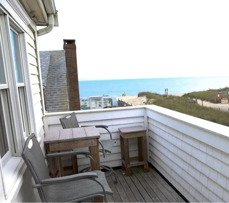 Balcony/Terrace in By The Sea Guests Bed & Breakfast and Suites