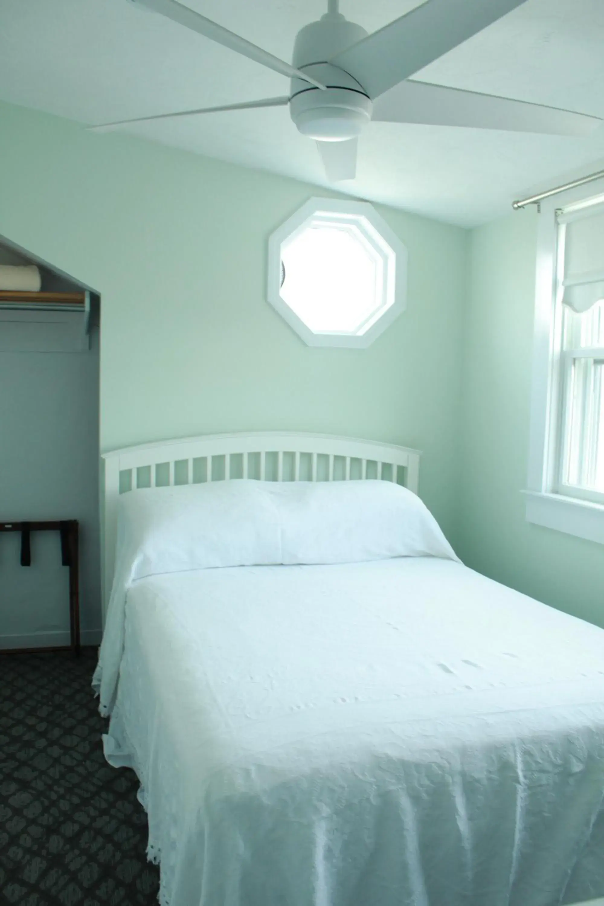 Double Room with One Double Bed– 306 in By The Sea Guests Bed & Breakfast and Suites Double Room with One Double Bed– 306 in By The Sea Guests Bed & Breakfast and Suites