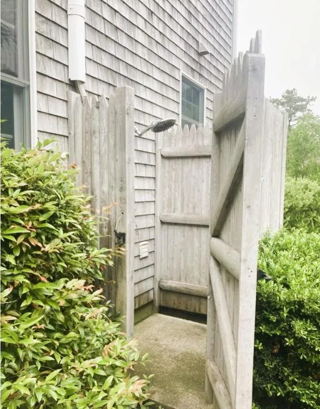 Shower in By The Sea Guests Bed & Breakfast and Suites