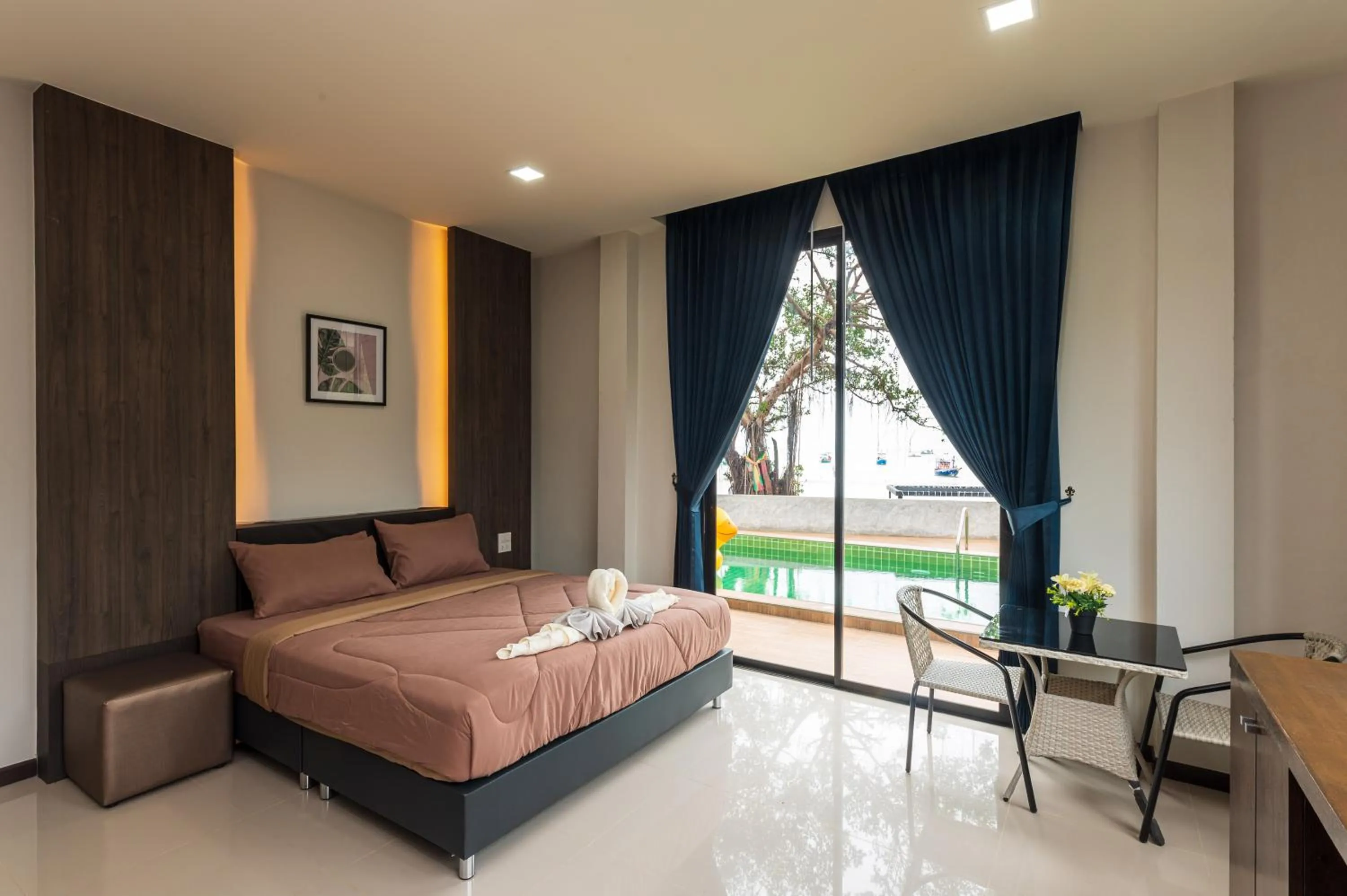 Bed in Aownoi Bay Resort