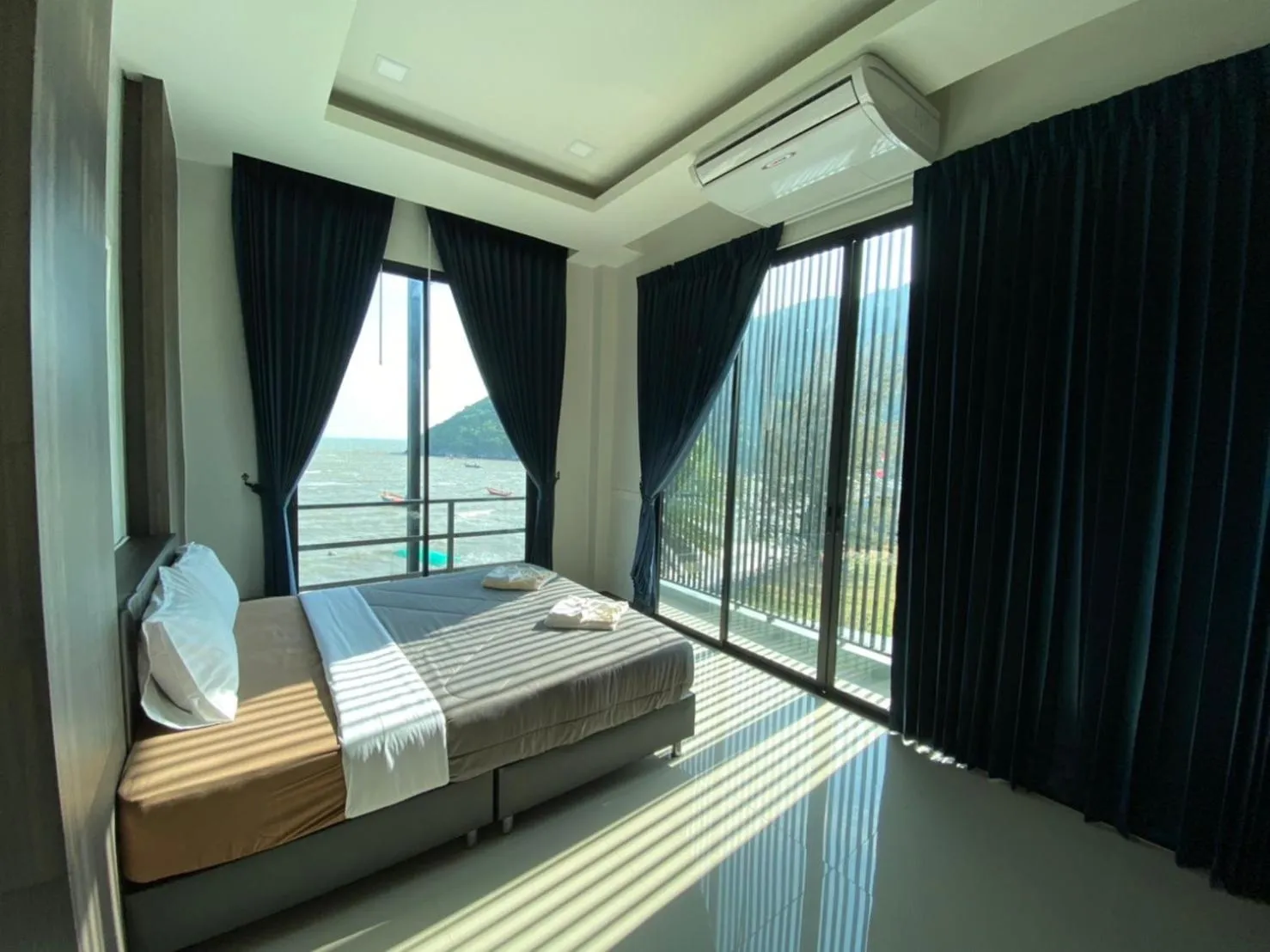Bed in Aownoi Bay Resort