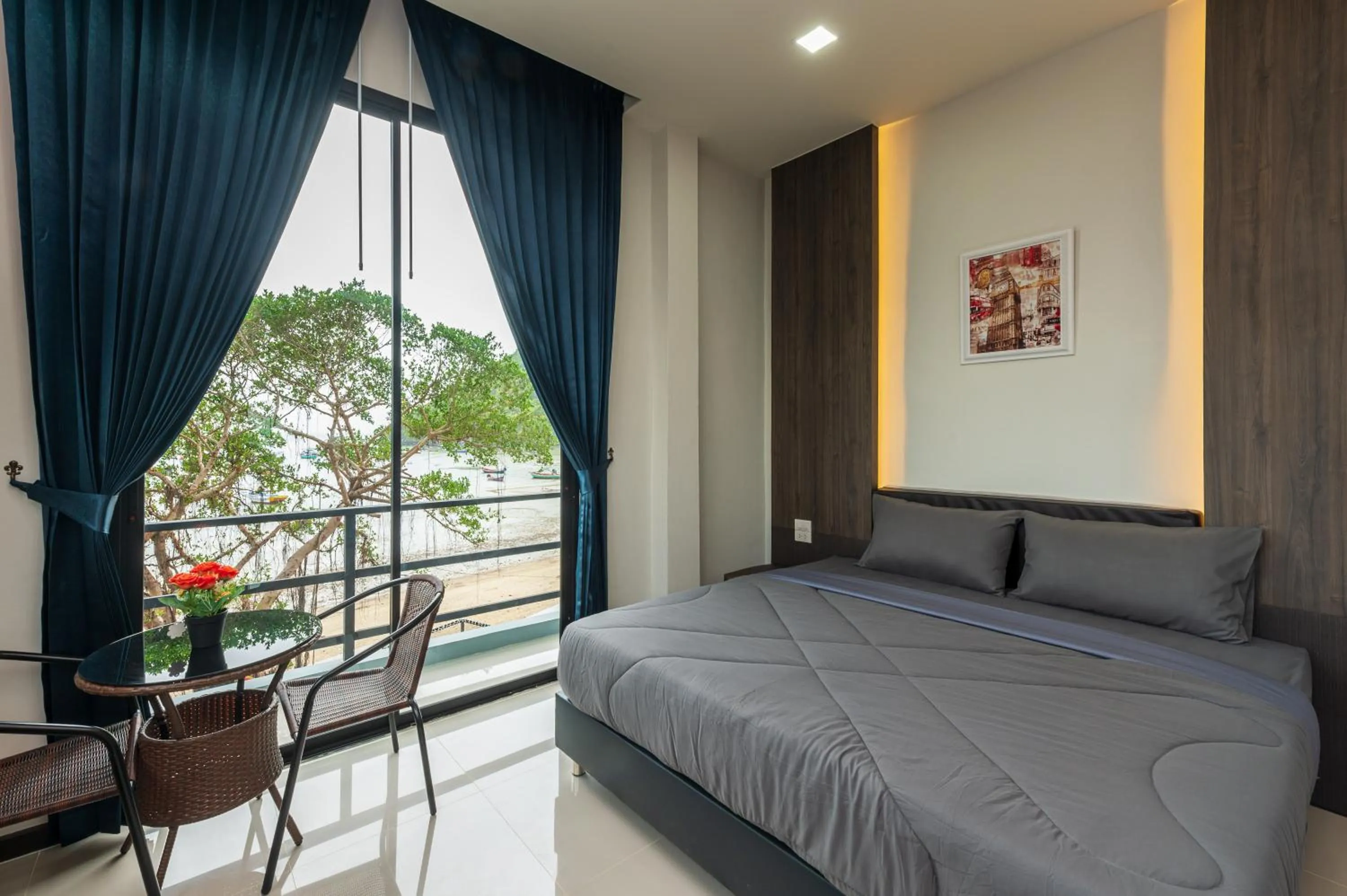 Bed in Aownoi Bay Resort