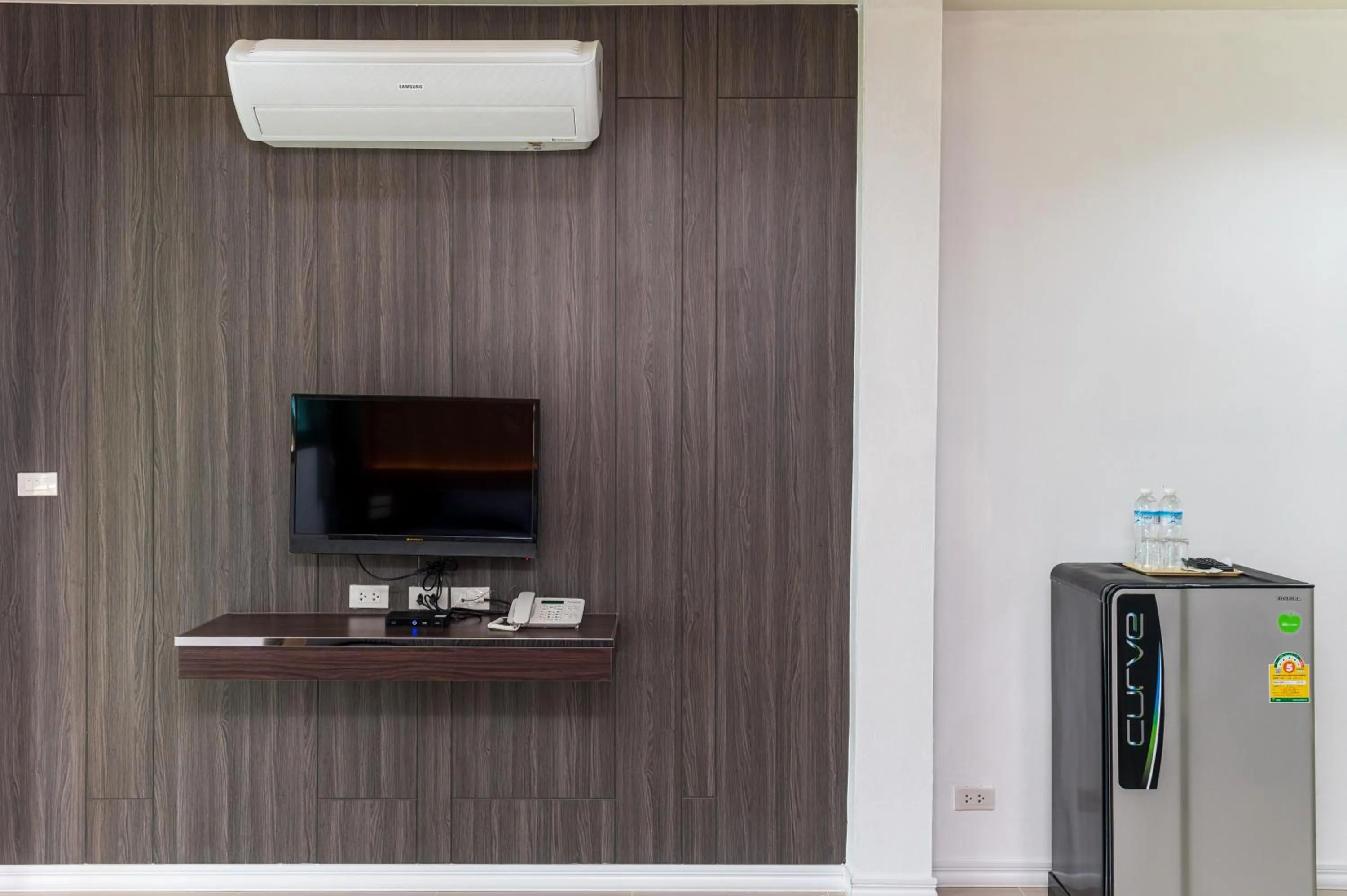 TV and multimedia in Aownoi Bay Resort