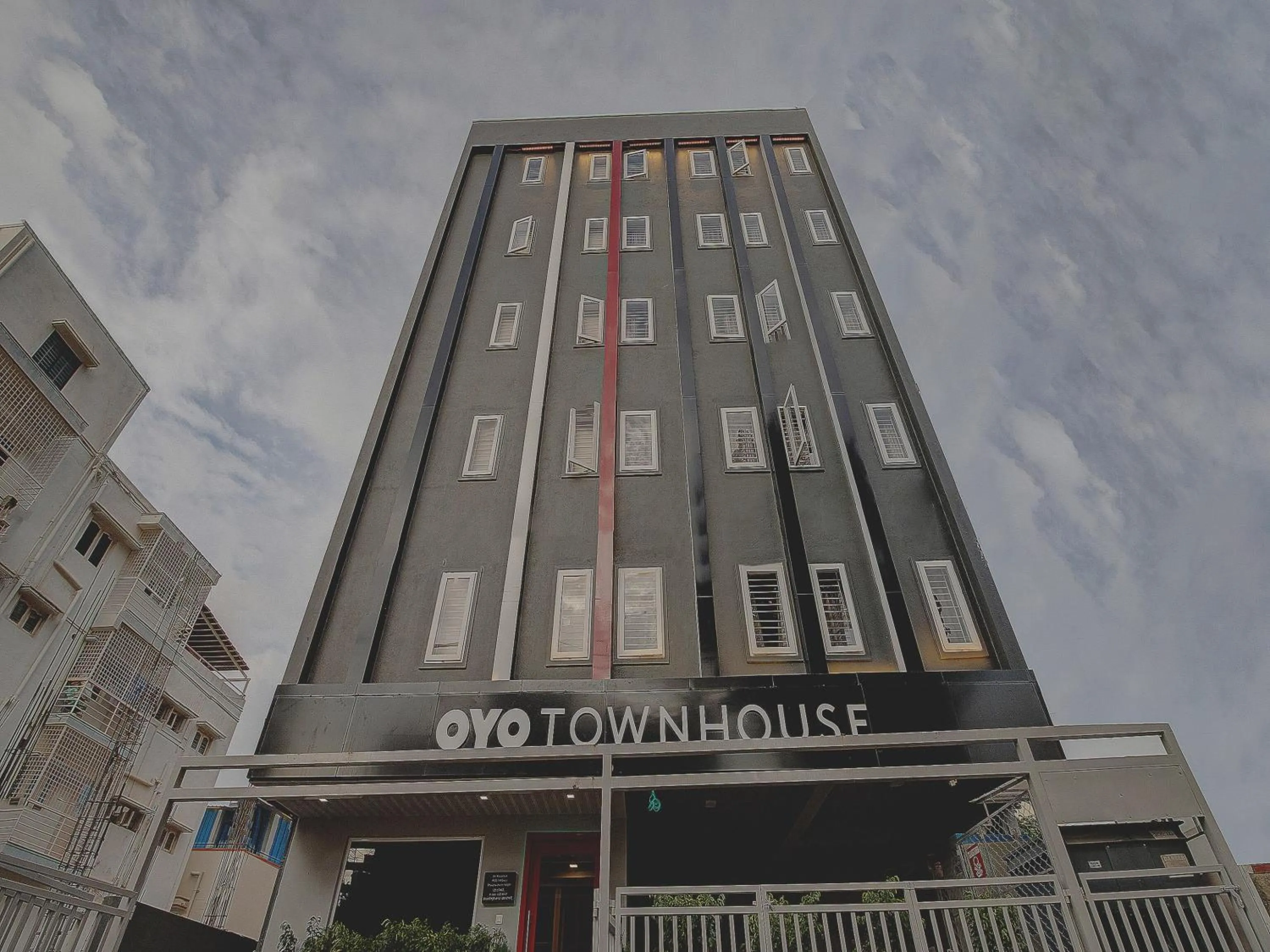 Facade/entrance in Super Townhouse Siri Residency