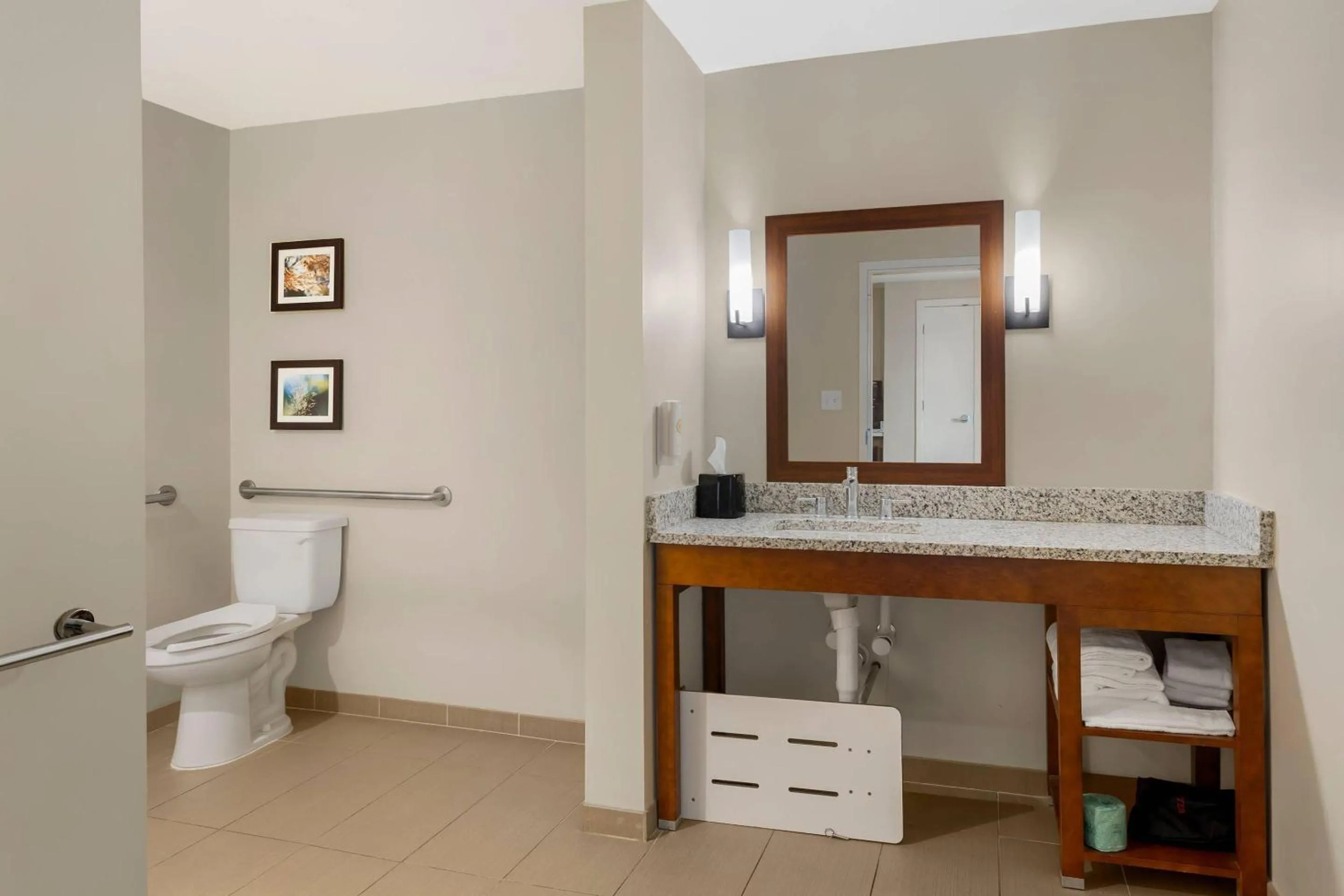 Bedroom in Comfort Inn & Suites Florence Center Area